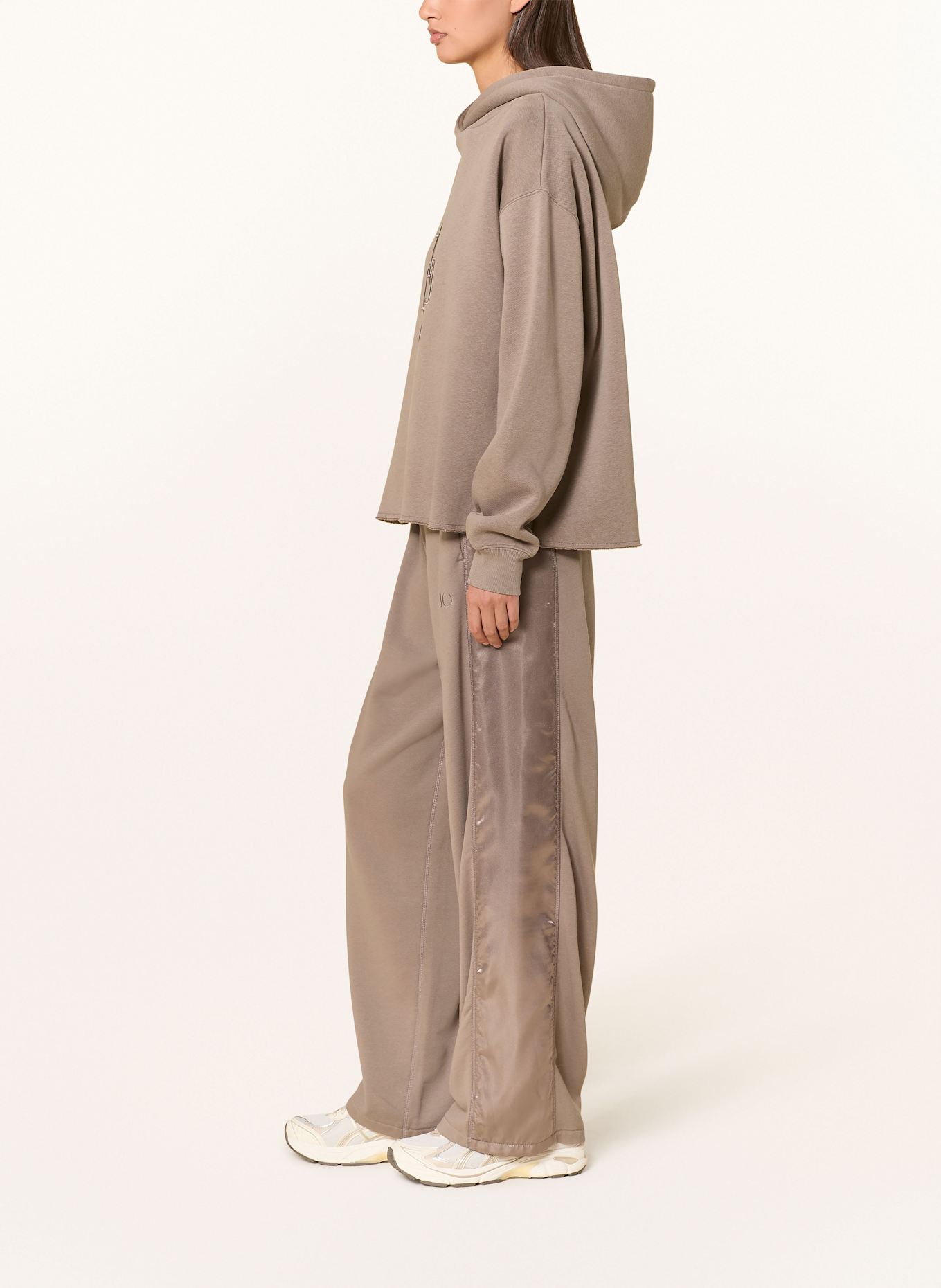 10DAYS Hoodie: TAUPE