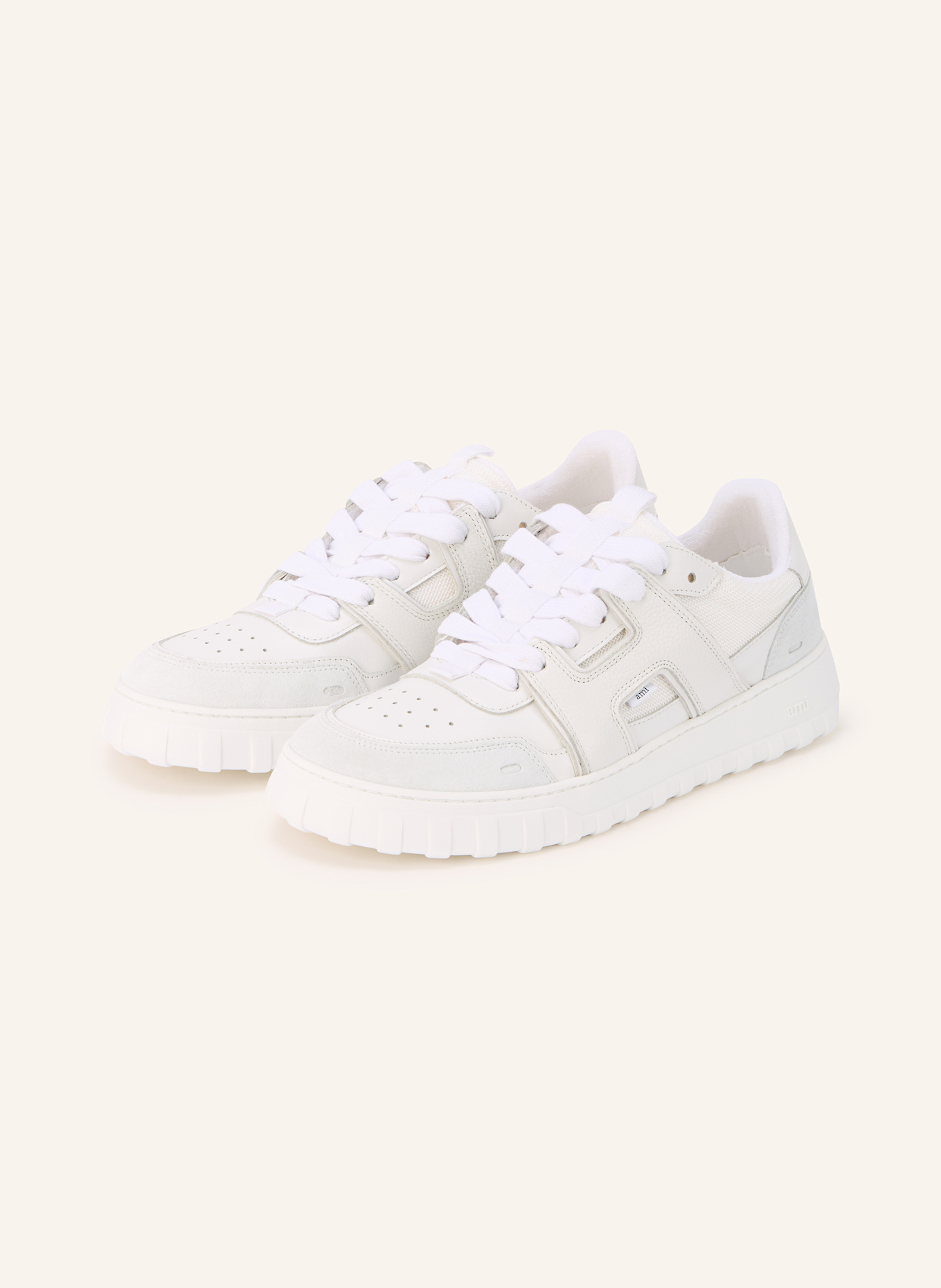 AMI PARIS Sneakers in white