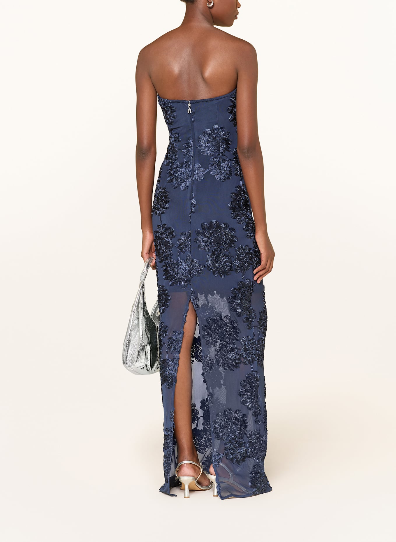 ROTATE Off-Shoulder-Kleid aus Mesh: DUNKELBLAU