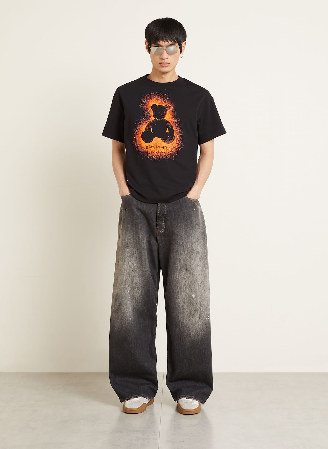 Palm Angels T-Shirt SPRAY BEAR REG: SCHWARZ / ORANGE