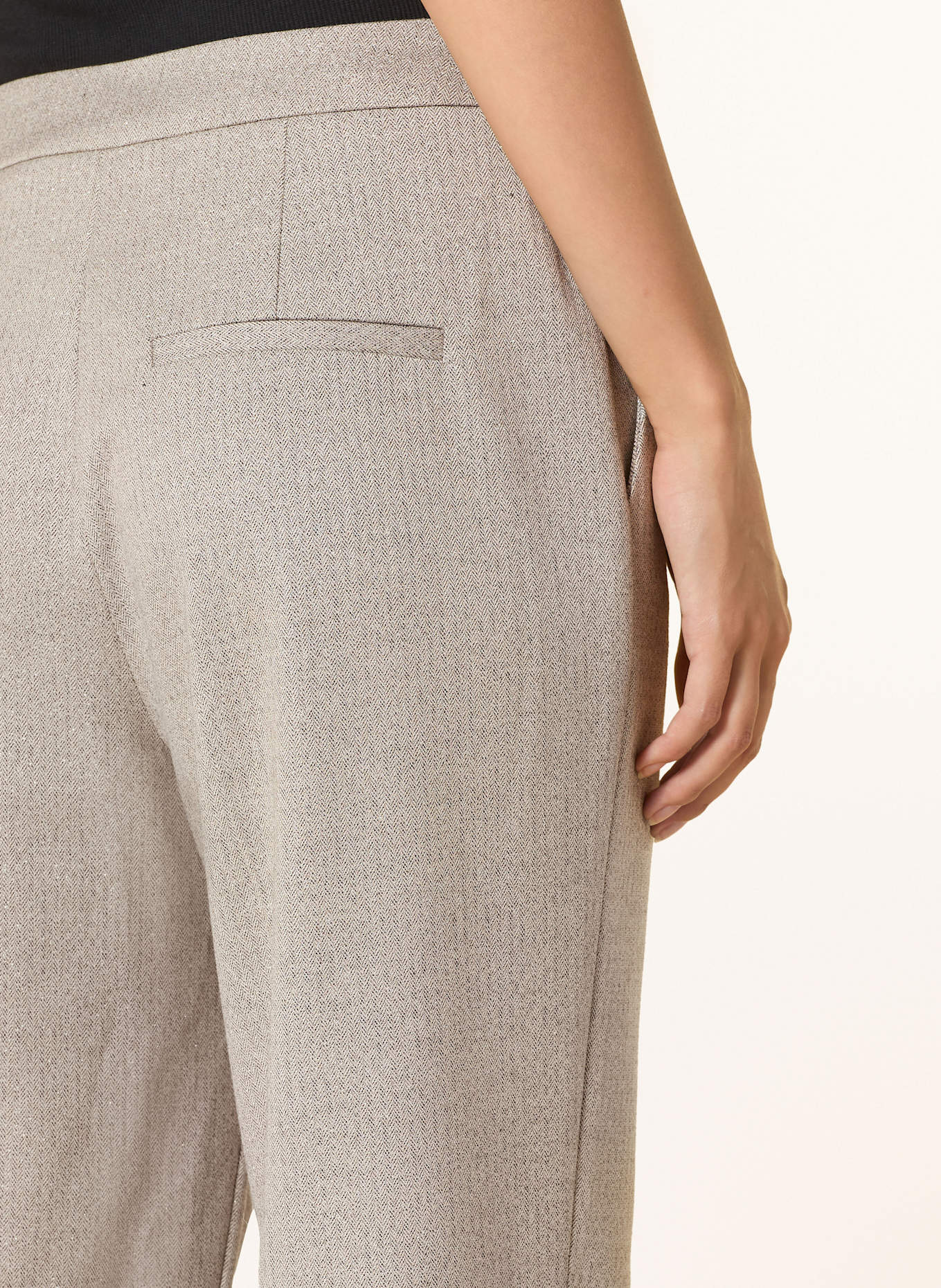 s.Oliver BLACK LABEL Marlenehose mit Glitzergarn: HELLGRAU