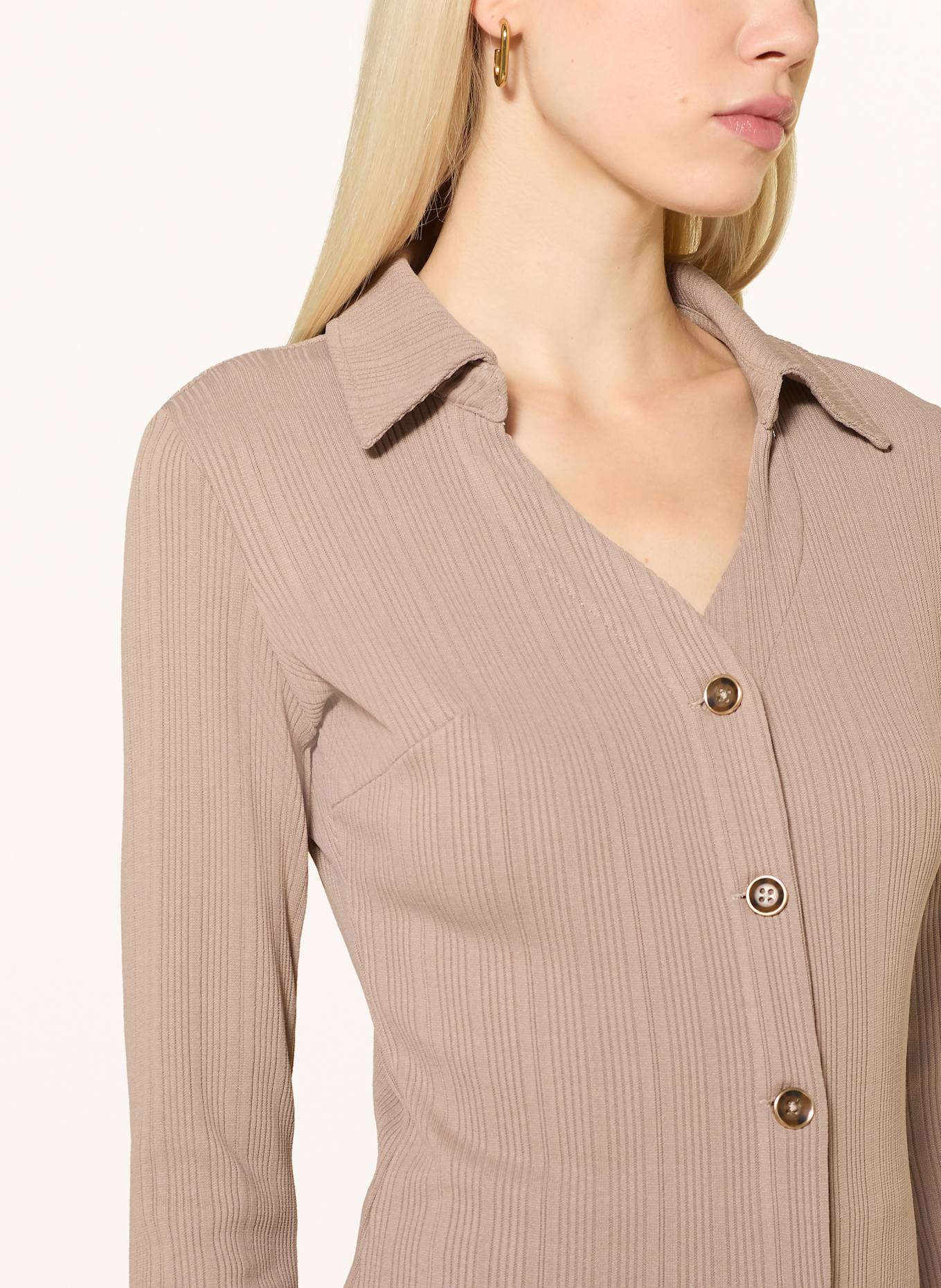 GUESS Strickjacke: TAUPE