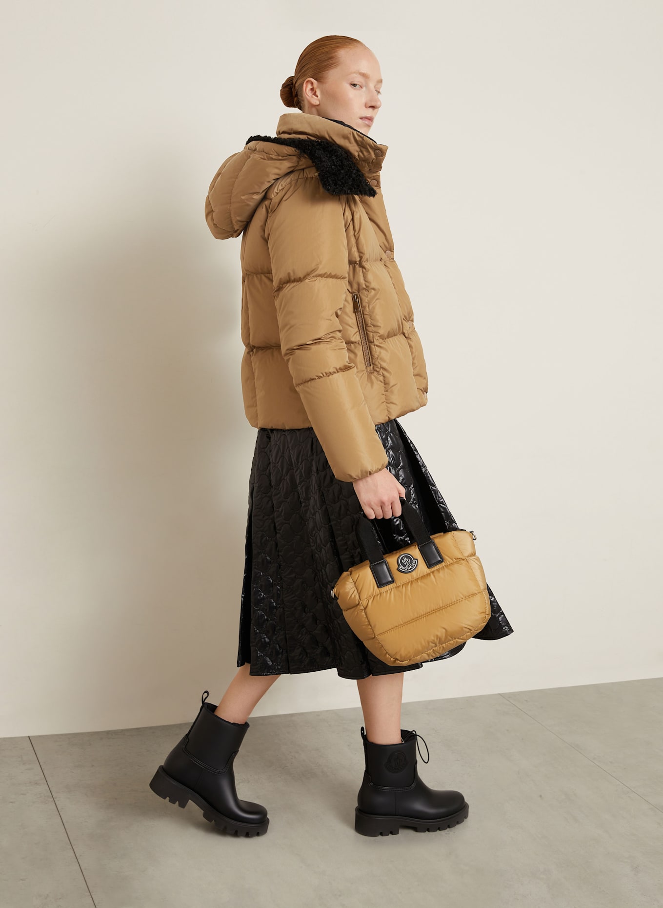 MONCLER Daunenjacke CASTELNOU mit Teddyfell: BRAUN