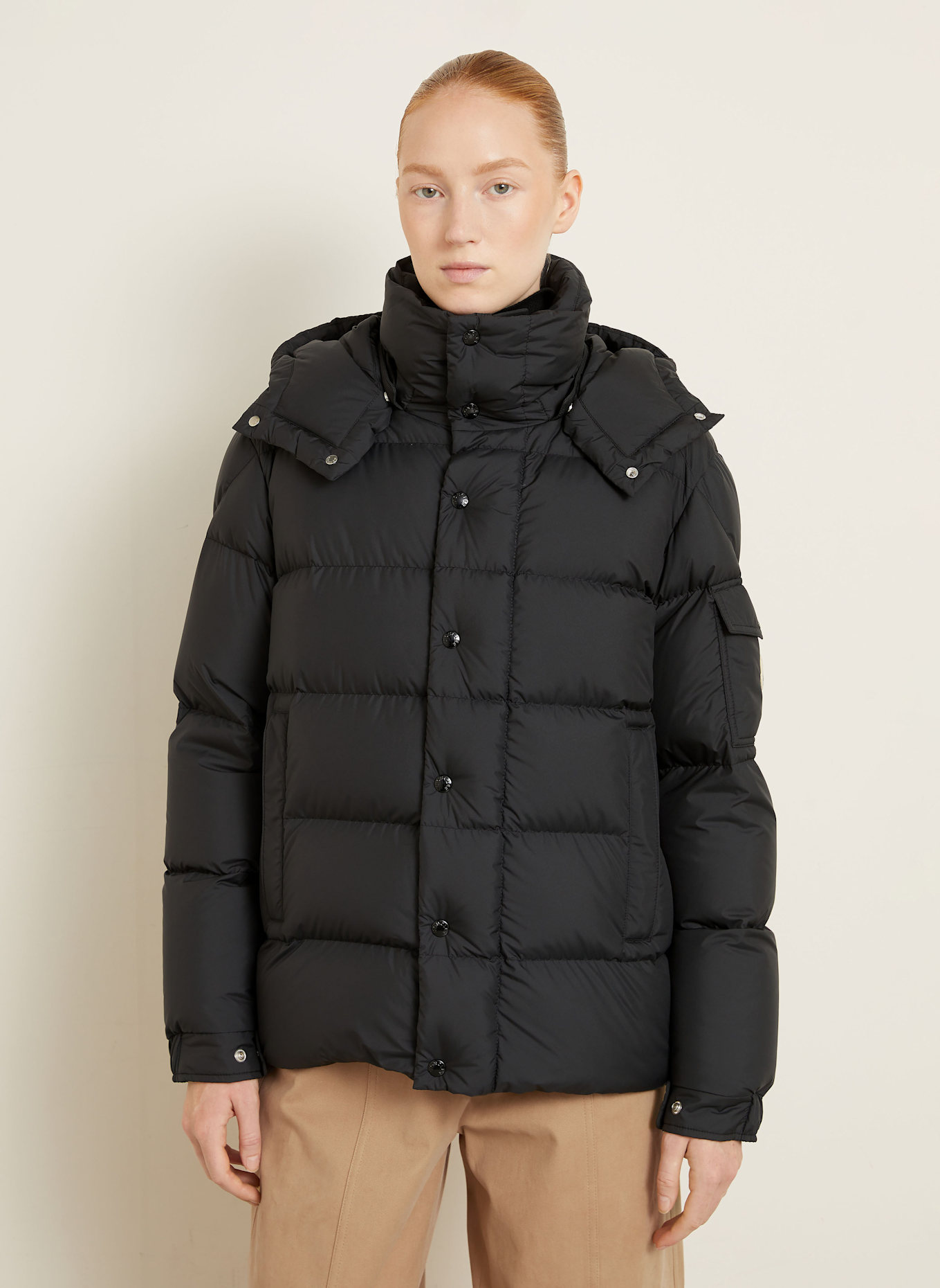 MONCLER Daunenjacke MAYA 70 mit abnehmbarer Kapuze: SCHWARZ