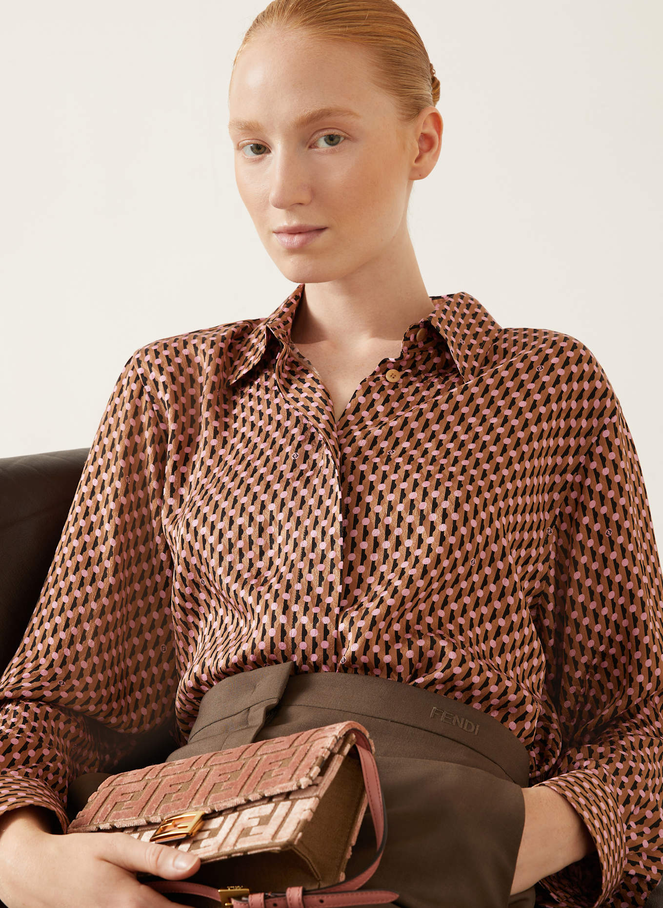 FENDI Hemdbluse CAMICA aus Seide: BRAUN / SCHWARZ / ROSA
