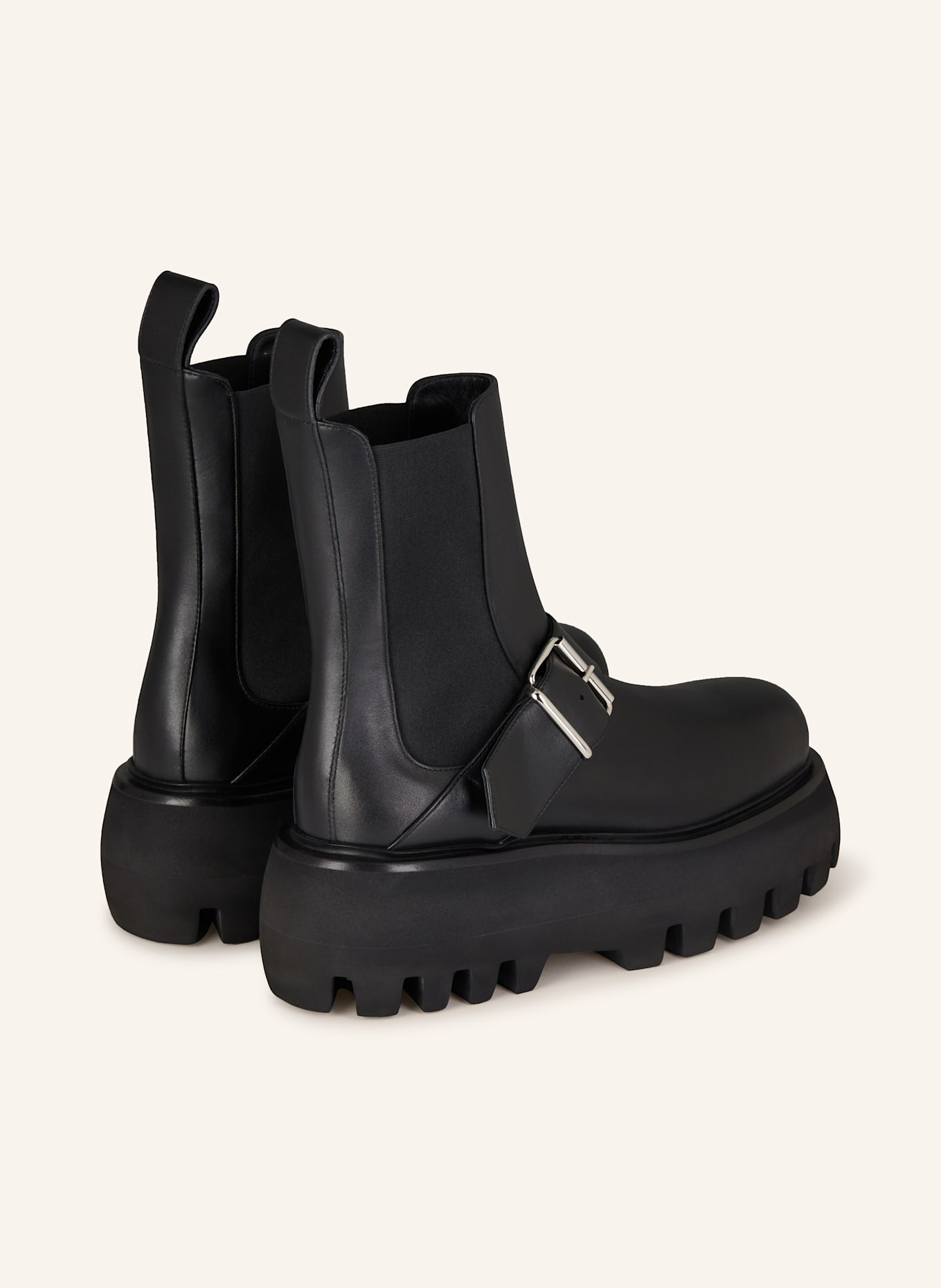 McQUEEN Chelsea boots: BLACK