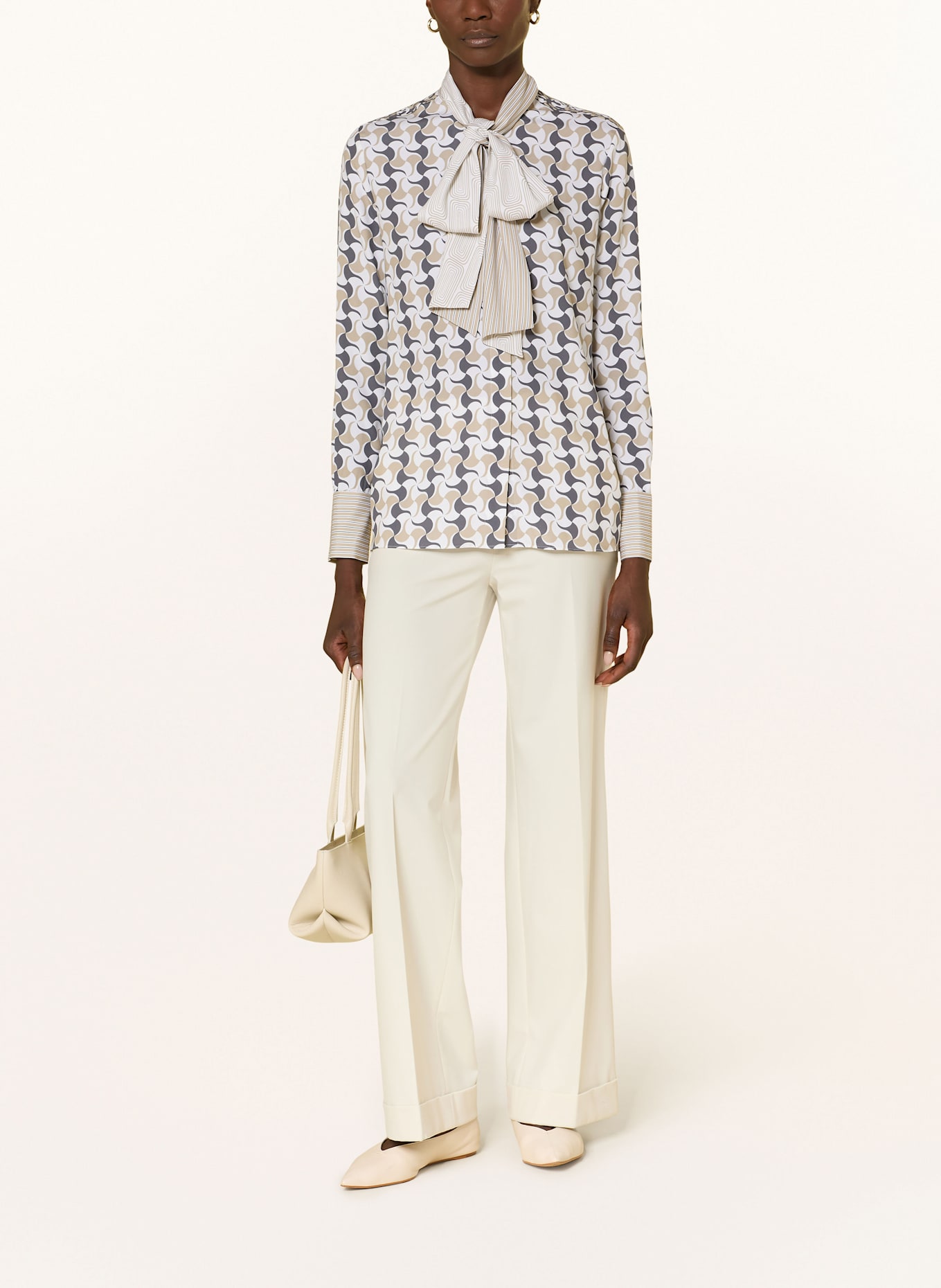 HERZEN'S ANGELEGENHEIT Silk blouse with bow: CREAM / BLACK