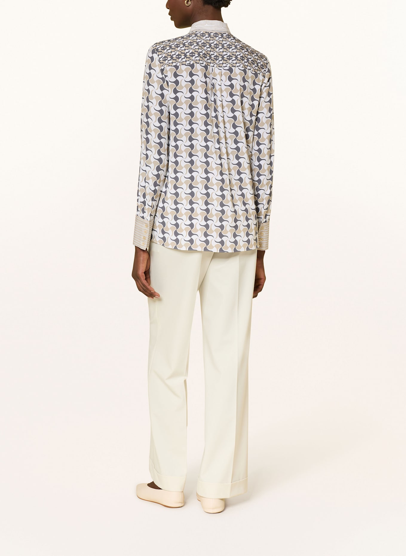 HERZEN'S ANGELEGENHEIT Silk blouse with bow: CREAM / BLACK