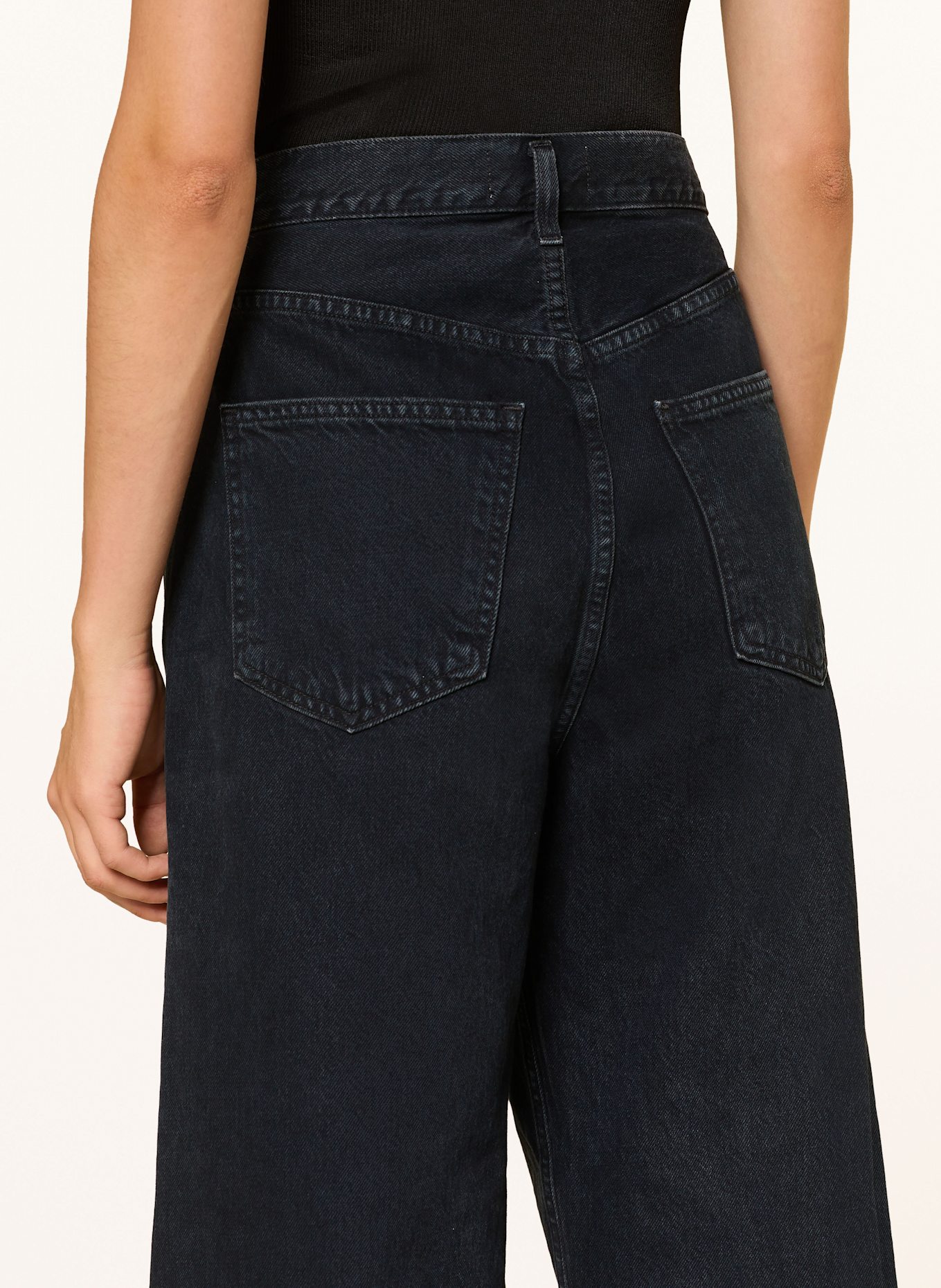 AGOLDE Cropped Jeans: crushed marble od blk