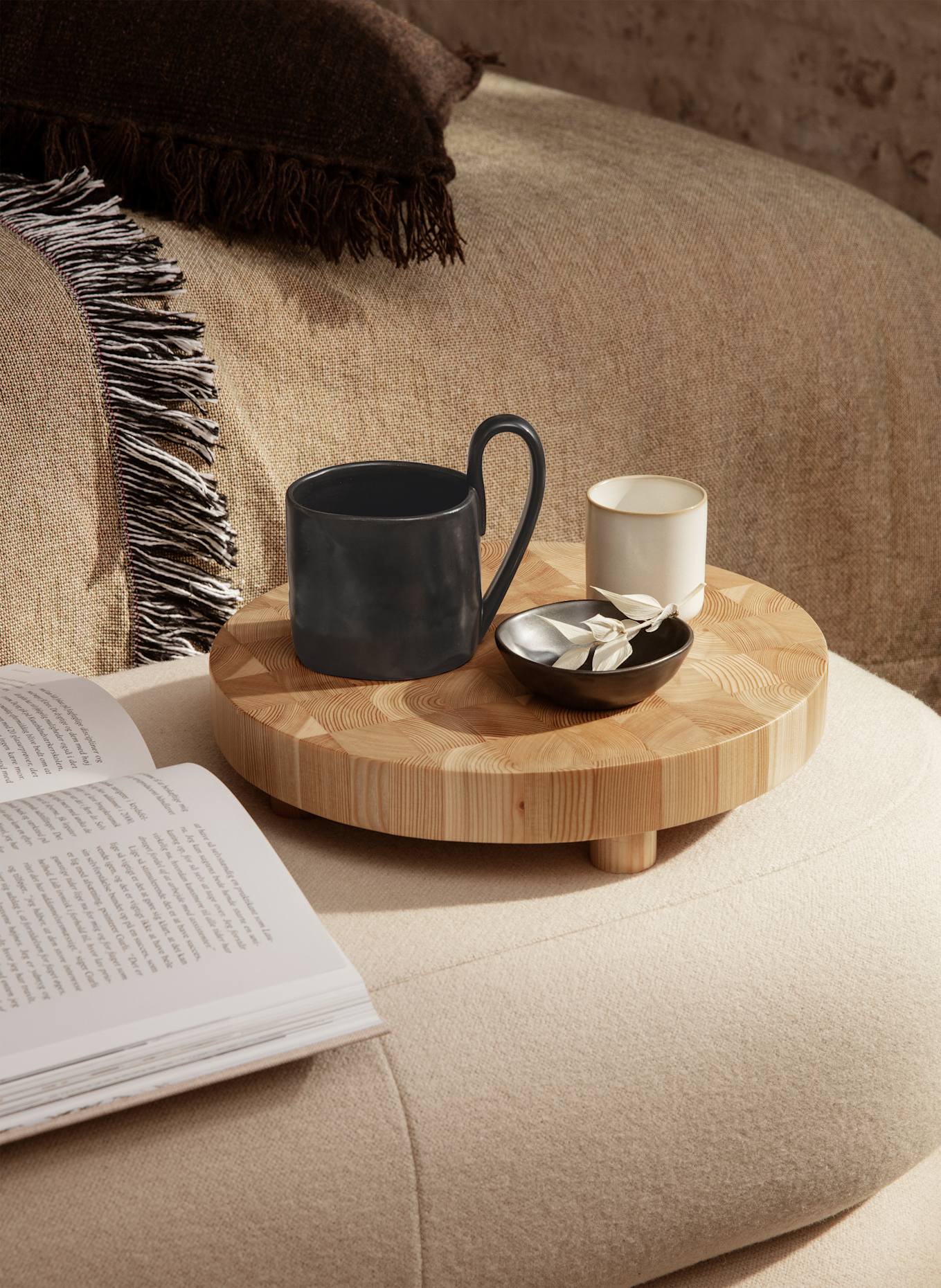 Ferm LIVING Mug FLOW: BLACK