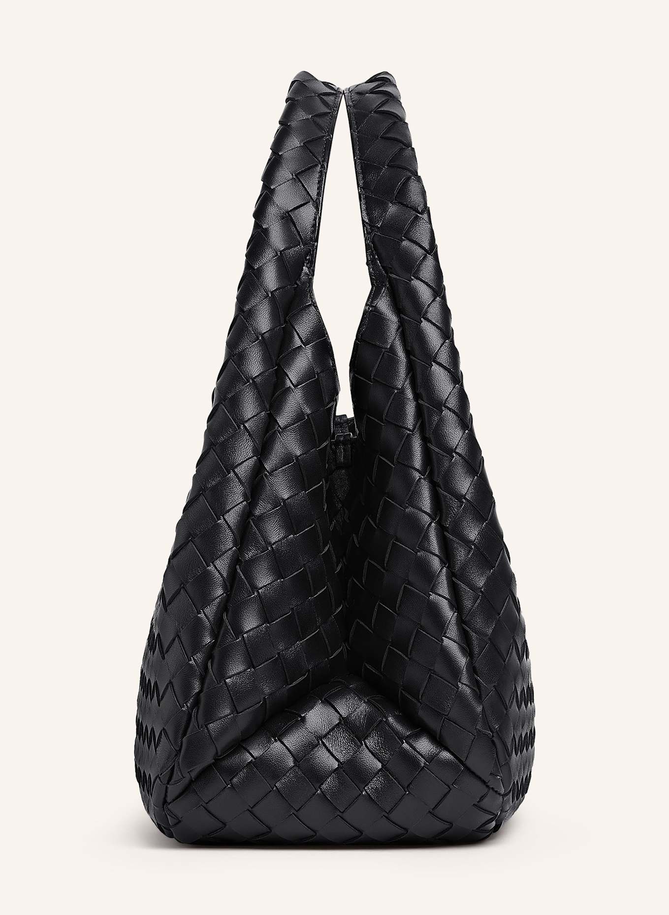 BOTTEGA VENETA Schultertasche CAMPANA MEDIUM: BLACK/MUSE BRASS