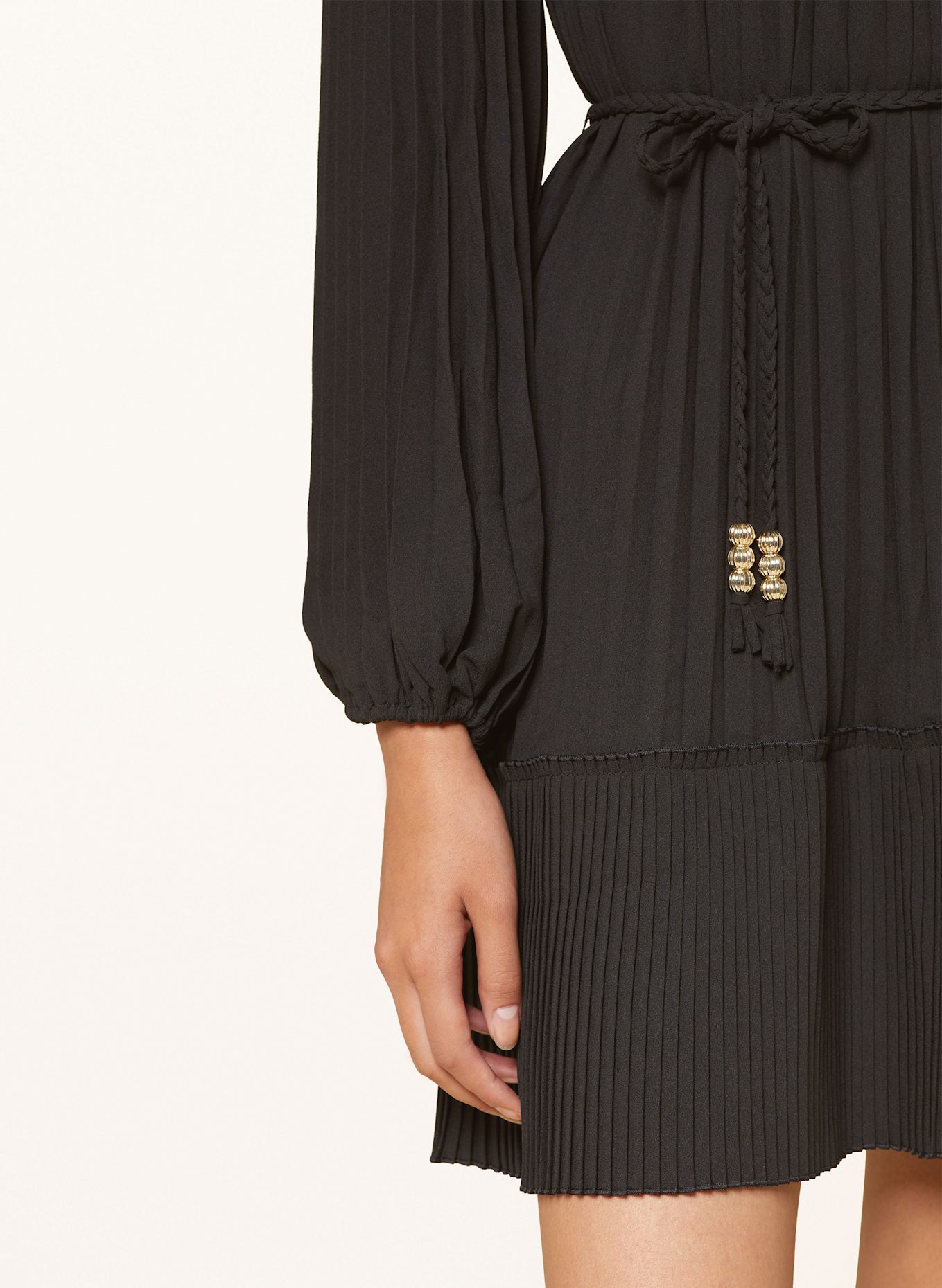 maje Plisseekleid: SCHWARZ