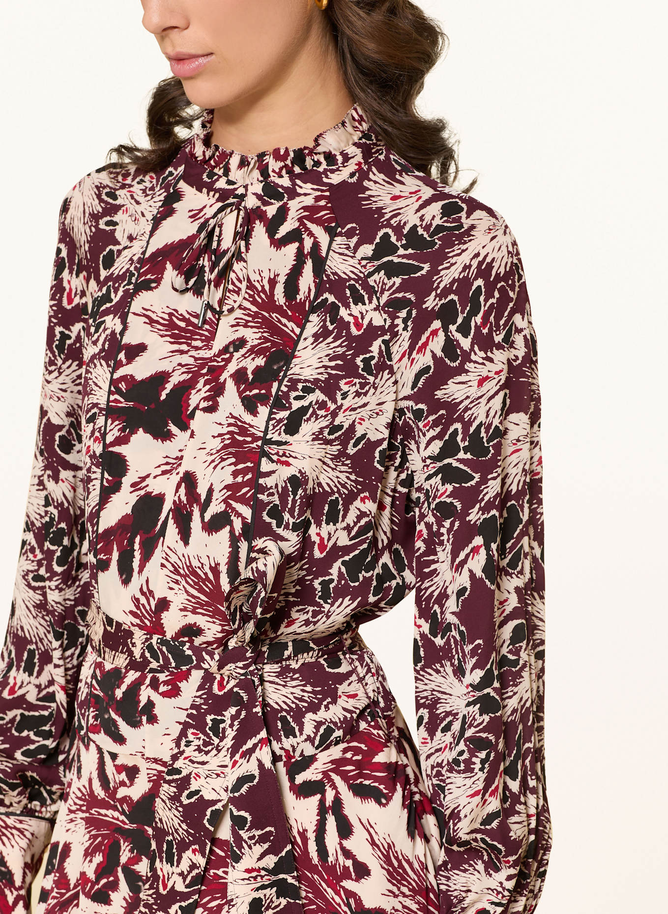 REISS Kleid LORA mit Rüschen: DUNKELROT / CREME / SCHWARZ