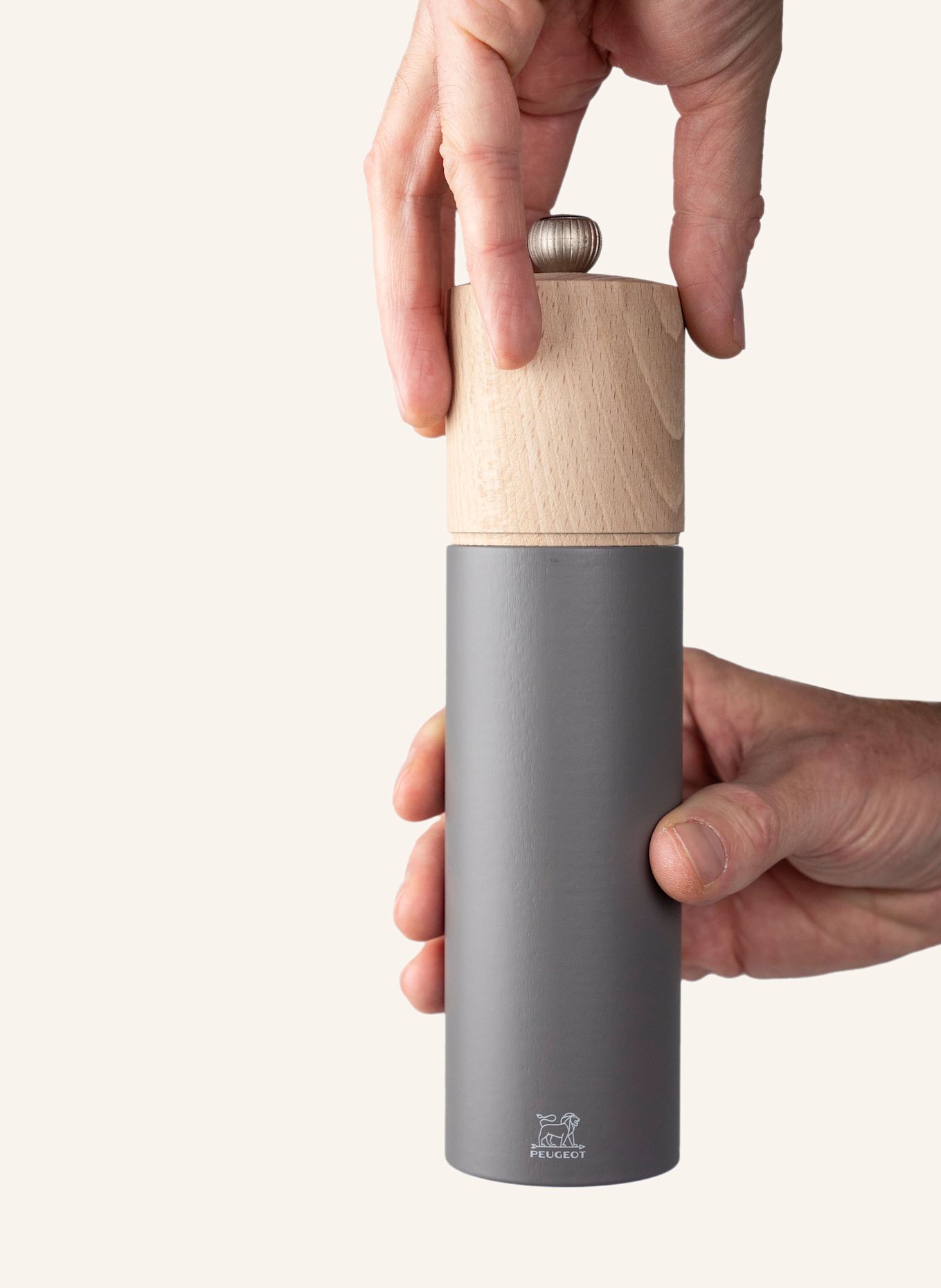 PEUGEOT Mlýnek na pepř BOREAL: TMAVĚ ŠEDÁ / TMAVĚ ŽLUTÁ