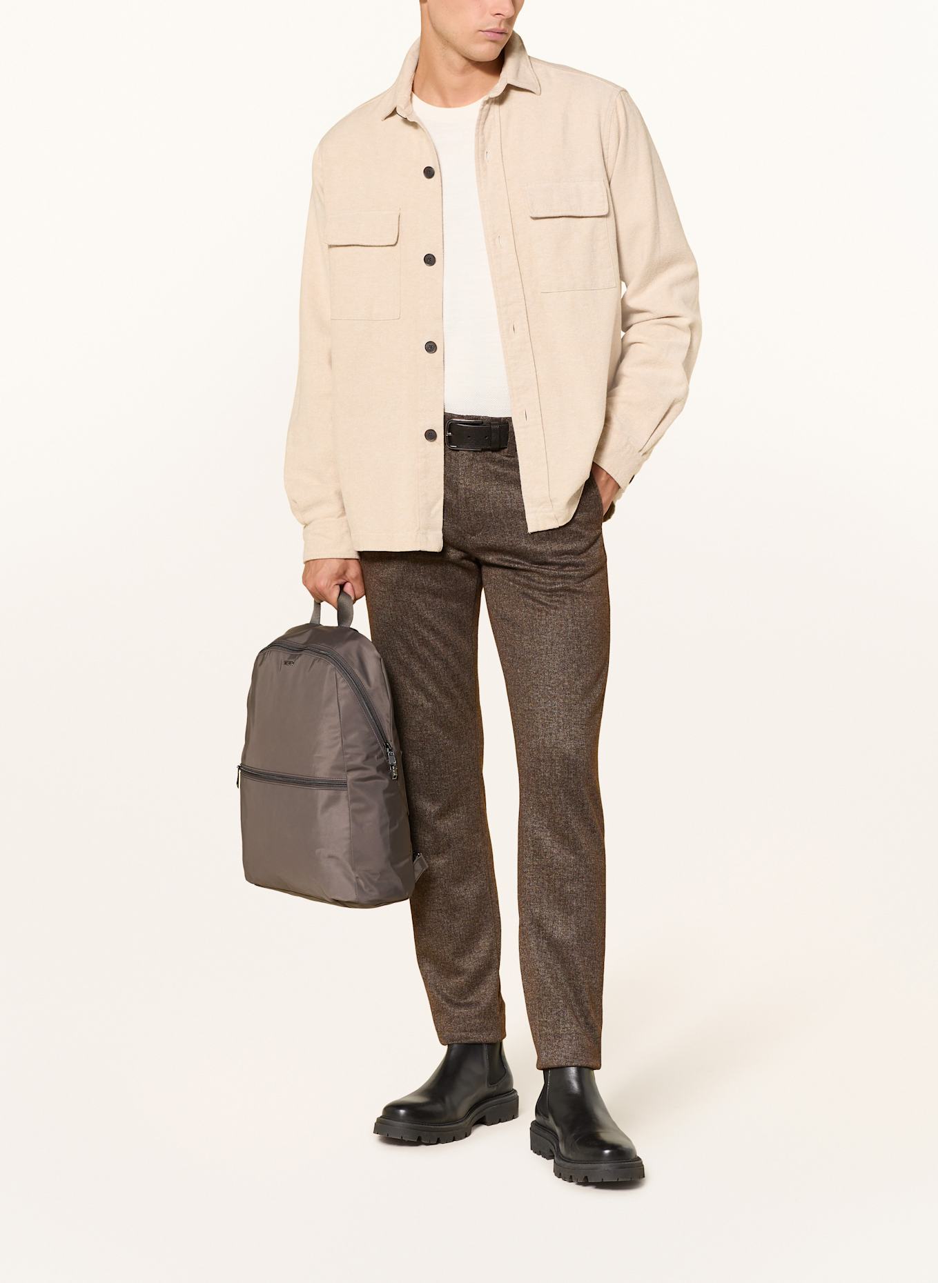 TUMI VOYAGEUR batoh JUST IN CASE®: ČERNOŠEDÁ