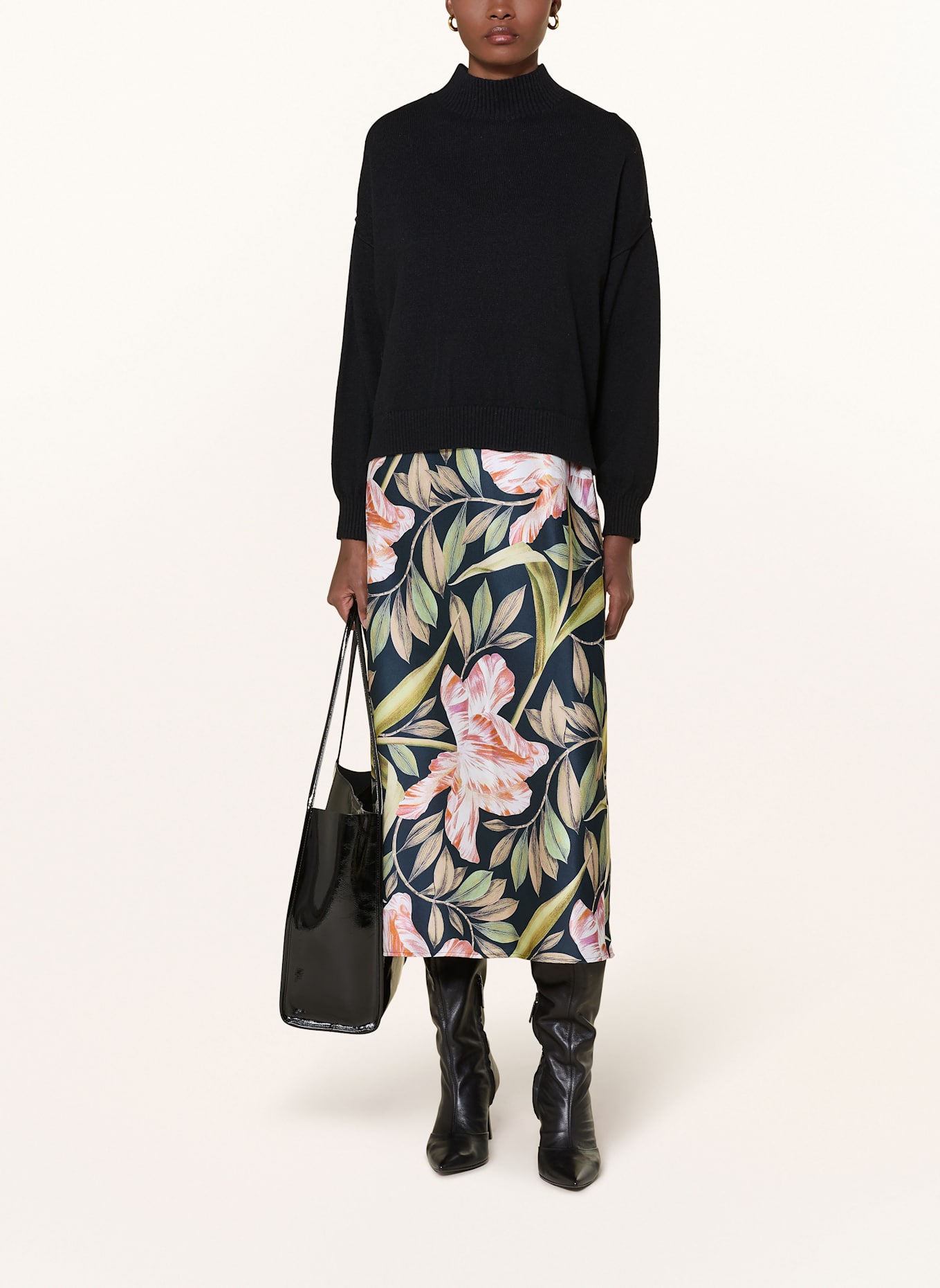 TED BAKER Zestaw BERGNIA: Sweter i sukienka satynowa: CZARNY / JASNOZIELONY / BLADORÓŻOWY