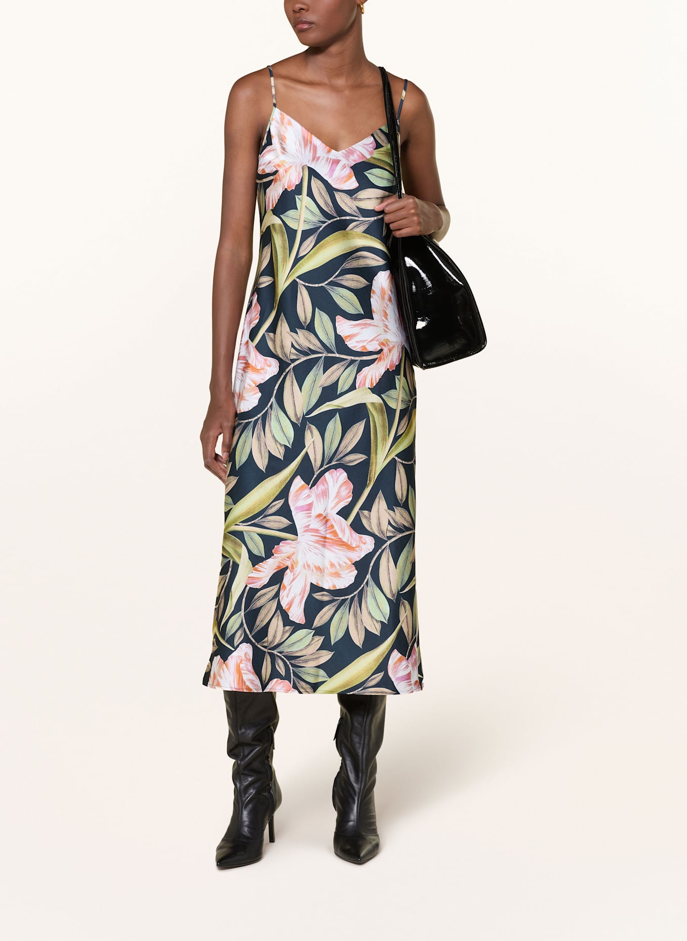 TED BAKER Zestaw BERGNIA: Sweter i sukienka satynowa: CZARNY / JASNOZIELONY / BLADORÓŻOWY