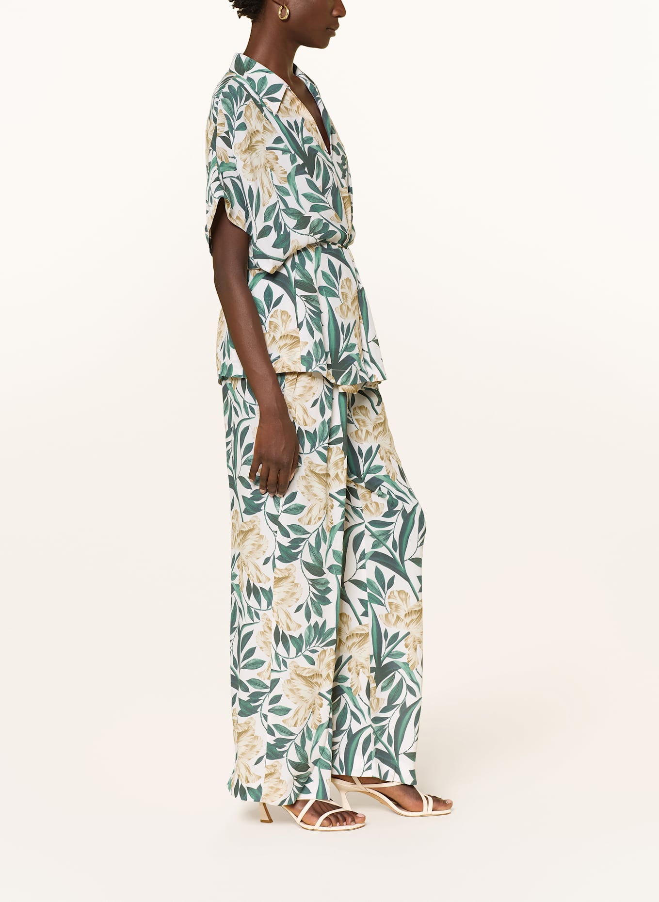 TED BAKER Kalhoty GRIESHA: KRÉMOVÁ / ZELENÁ / SVĚTLE HNĚDÁ