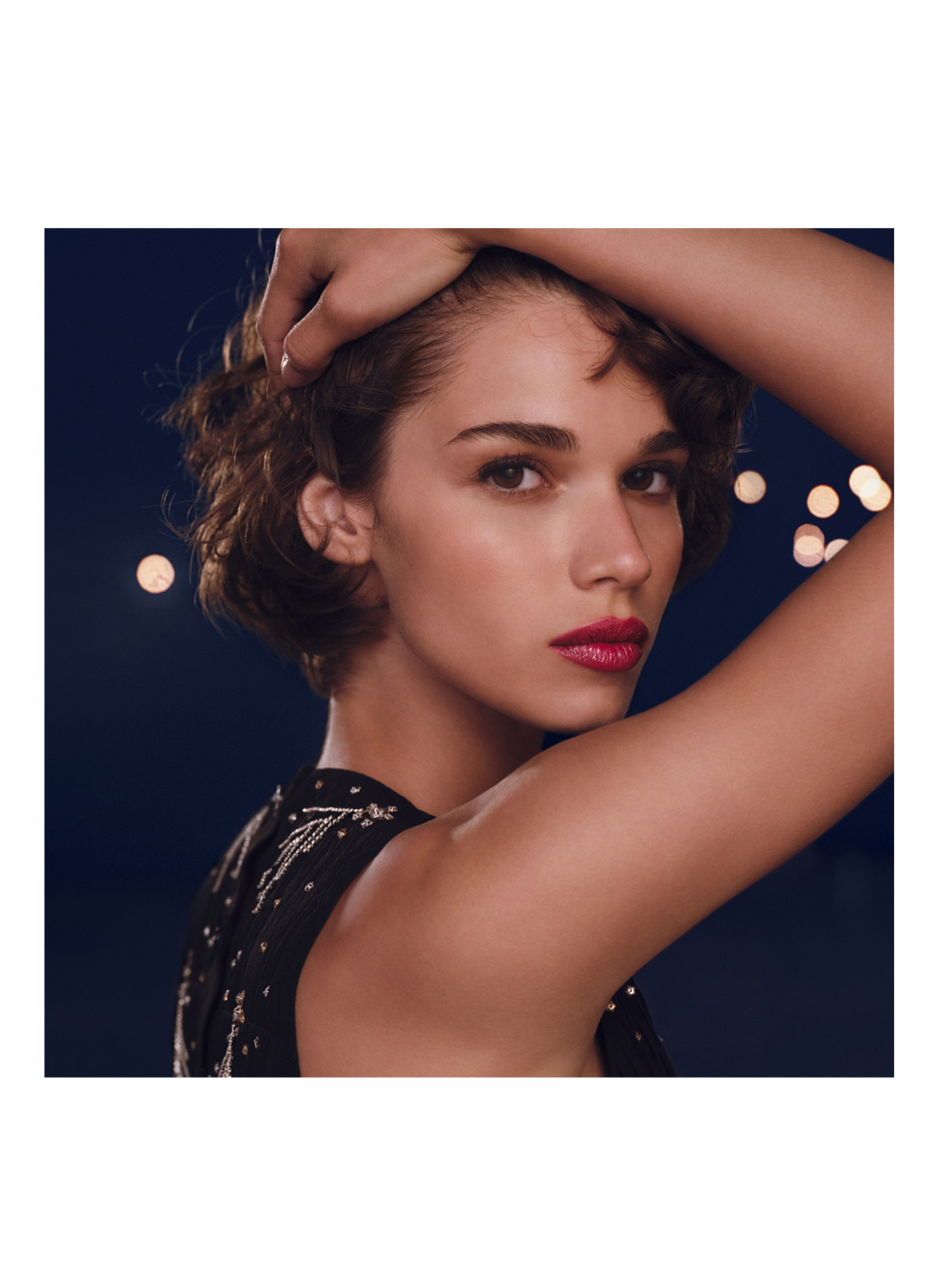 CHANEL ROUGE COCO FLASH: 825 BISOUS