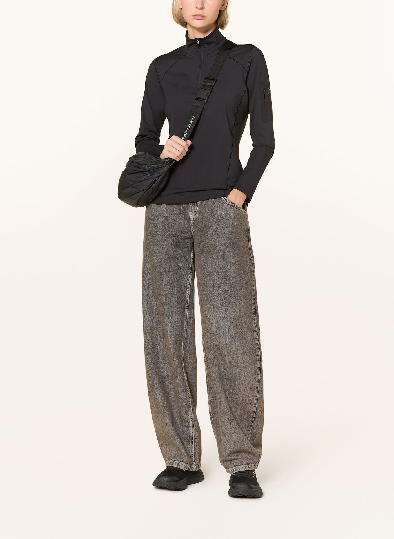 ARC'TERYX Midlayer RHO: SCHWARZ