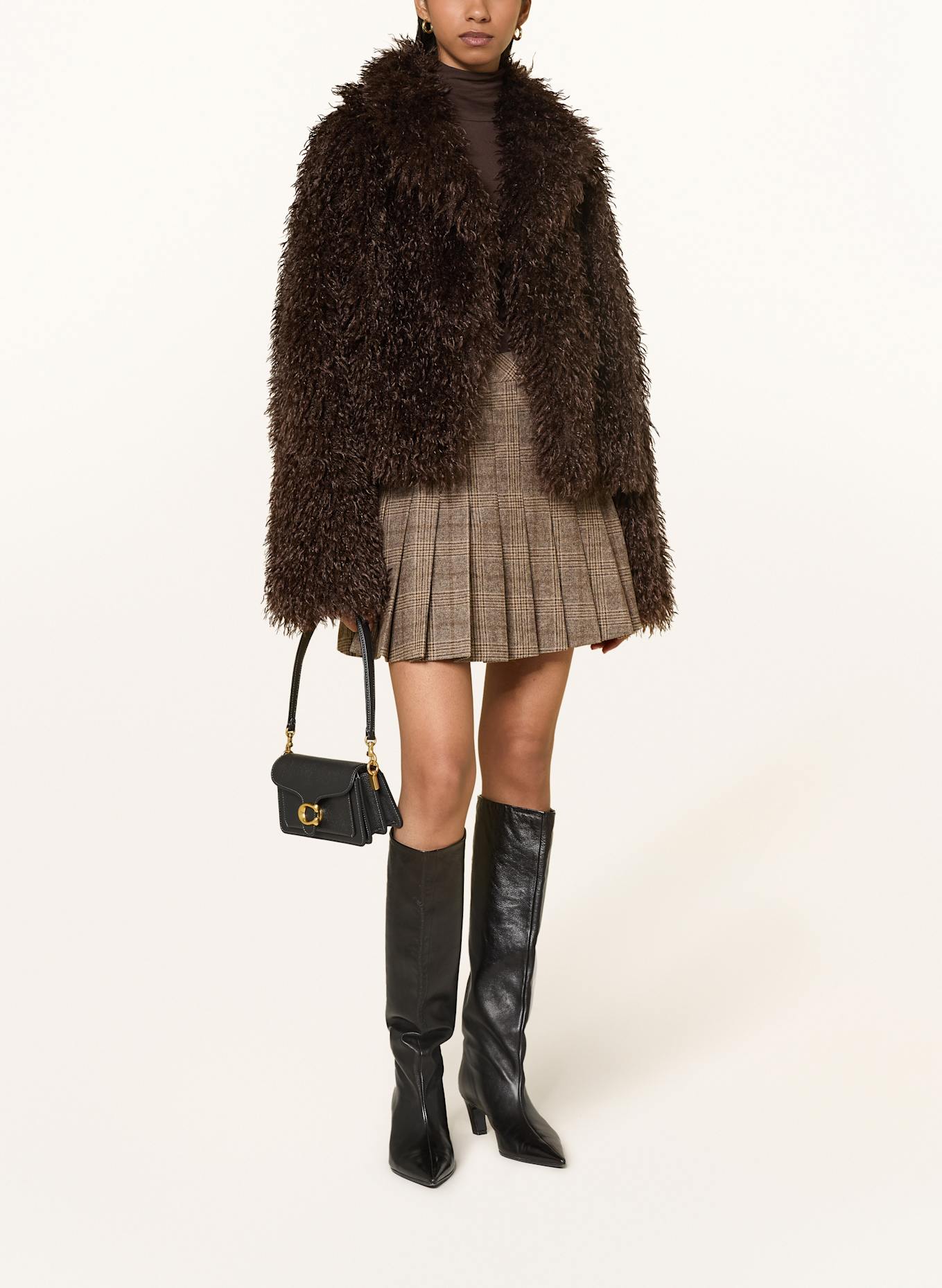 COACH Kabelka přes rameno TABBY 20: ČERNÁ