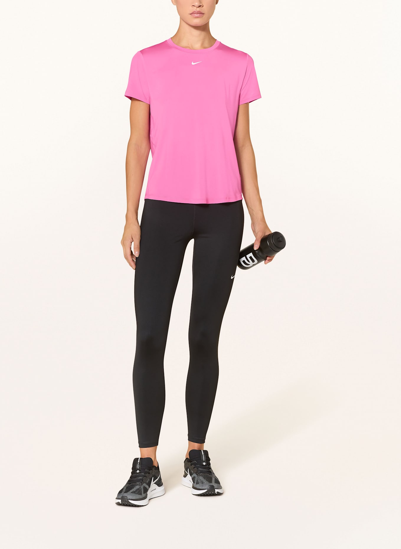 Nike T-Shirt ONE CLASSIC: ROSA