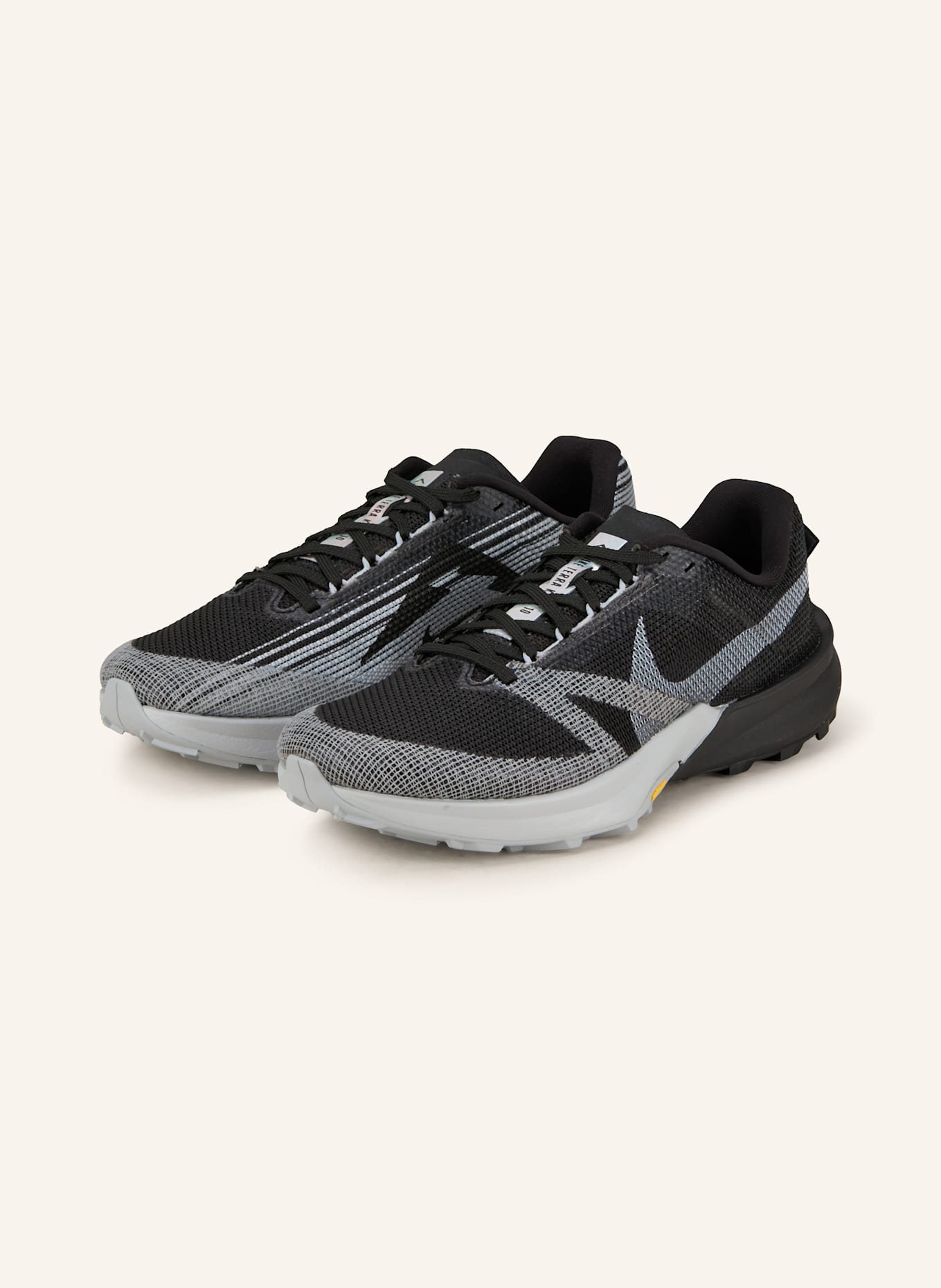 Nike Trailrunning-Schuhe TERRA KIGER 10: SCHWARZ / GRAU / HELLGRAU