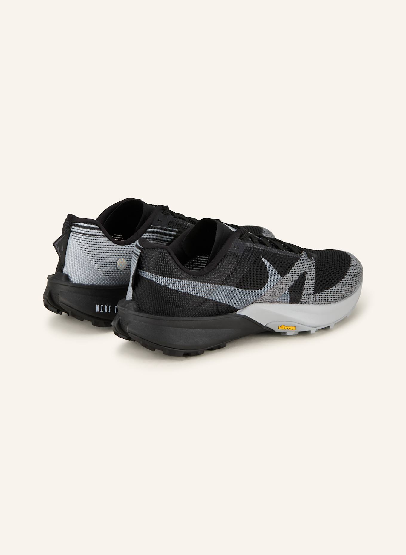 Nike Trailrunning-Schuhe TERRA KIGER 10: SCHWARZ / GRAU / HELLGRAU