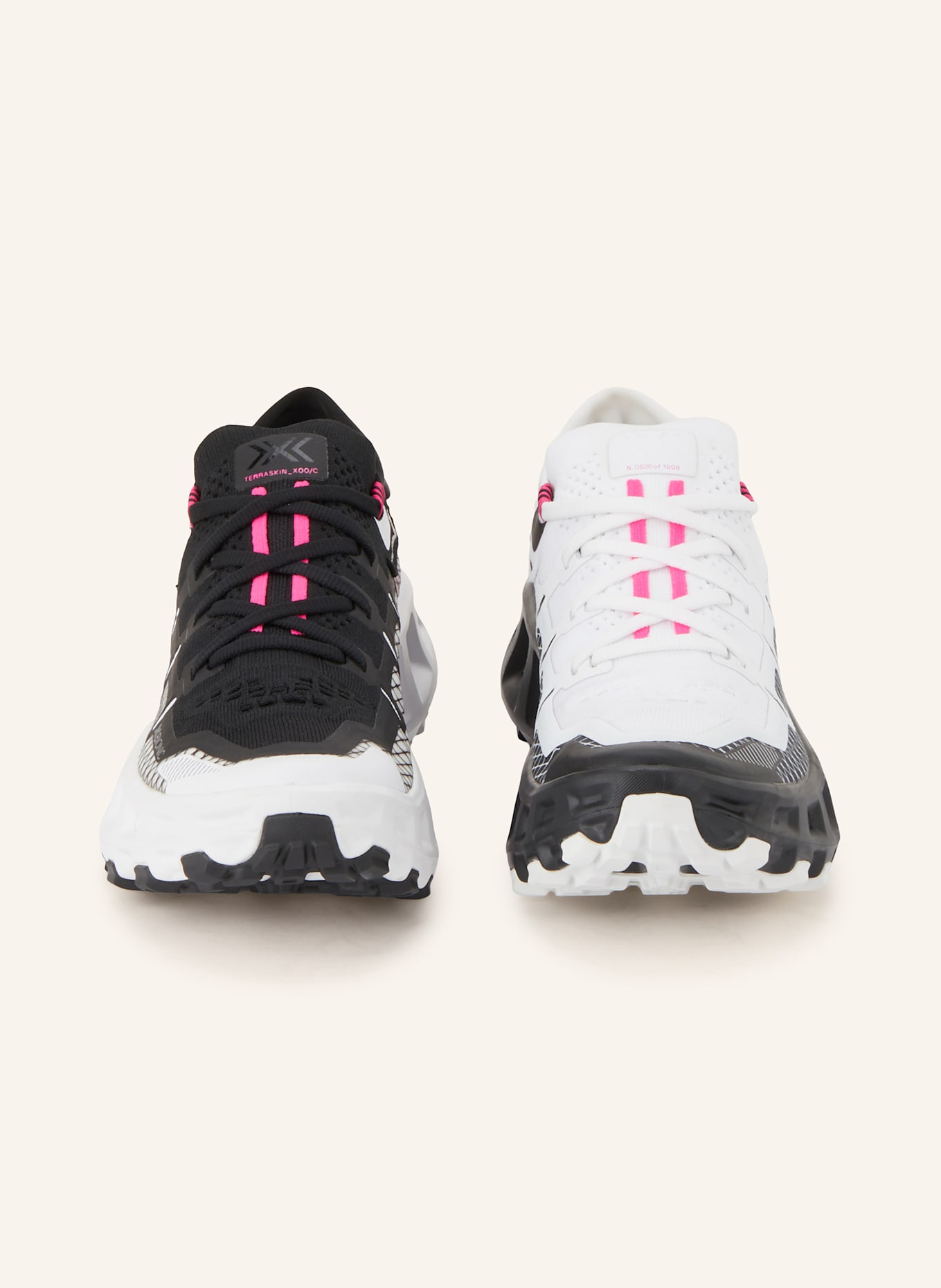 X-BIONIC Trailrunning-Schuhe TERRASKIN: WEISS / SCHWARZ / PINK
