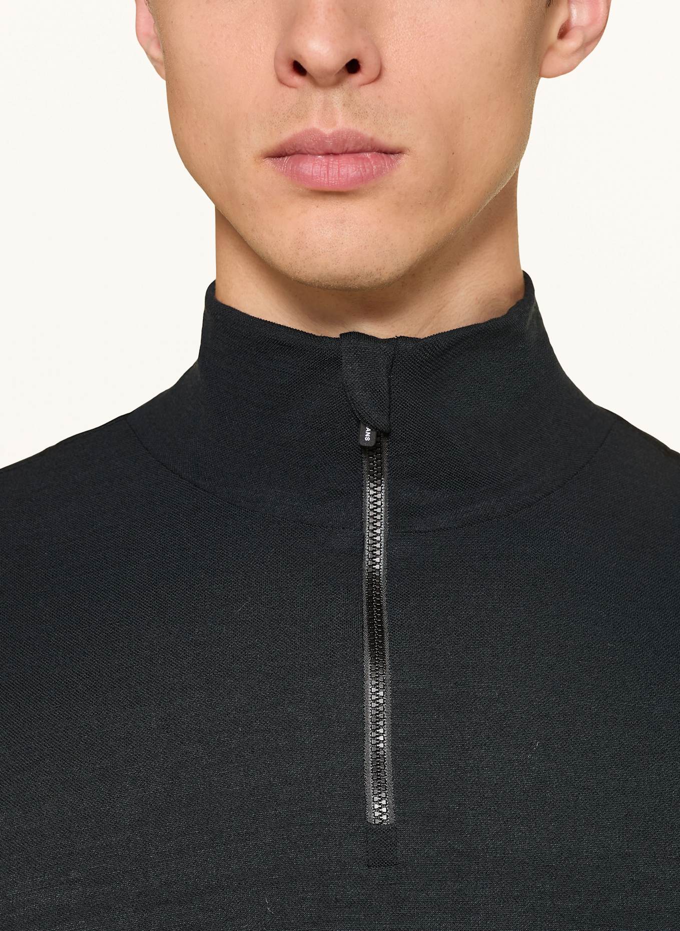 WE NORWEGIANS Piqué-Midlayer VOSS aus Merinowolle: SCHWARZ / ECRU