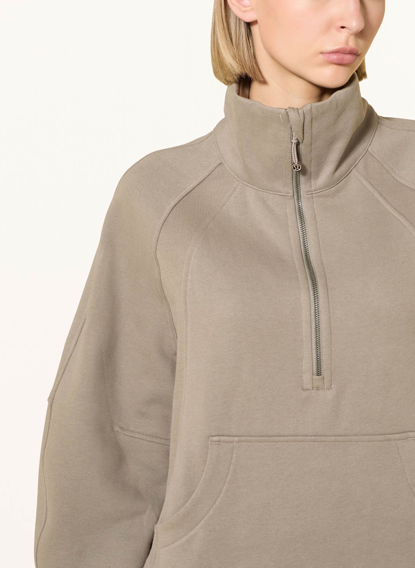 lululemon Oversized mikina SCUBA OVERSIZED FUNNELL NECK: ČERNOŠEDÁ
