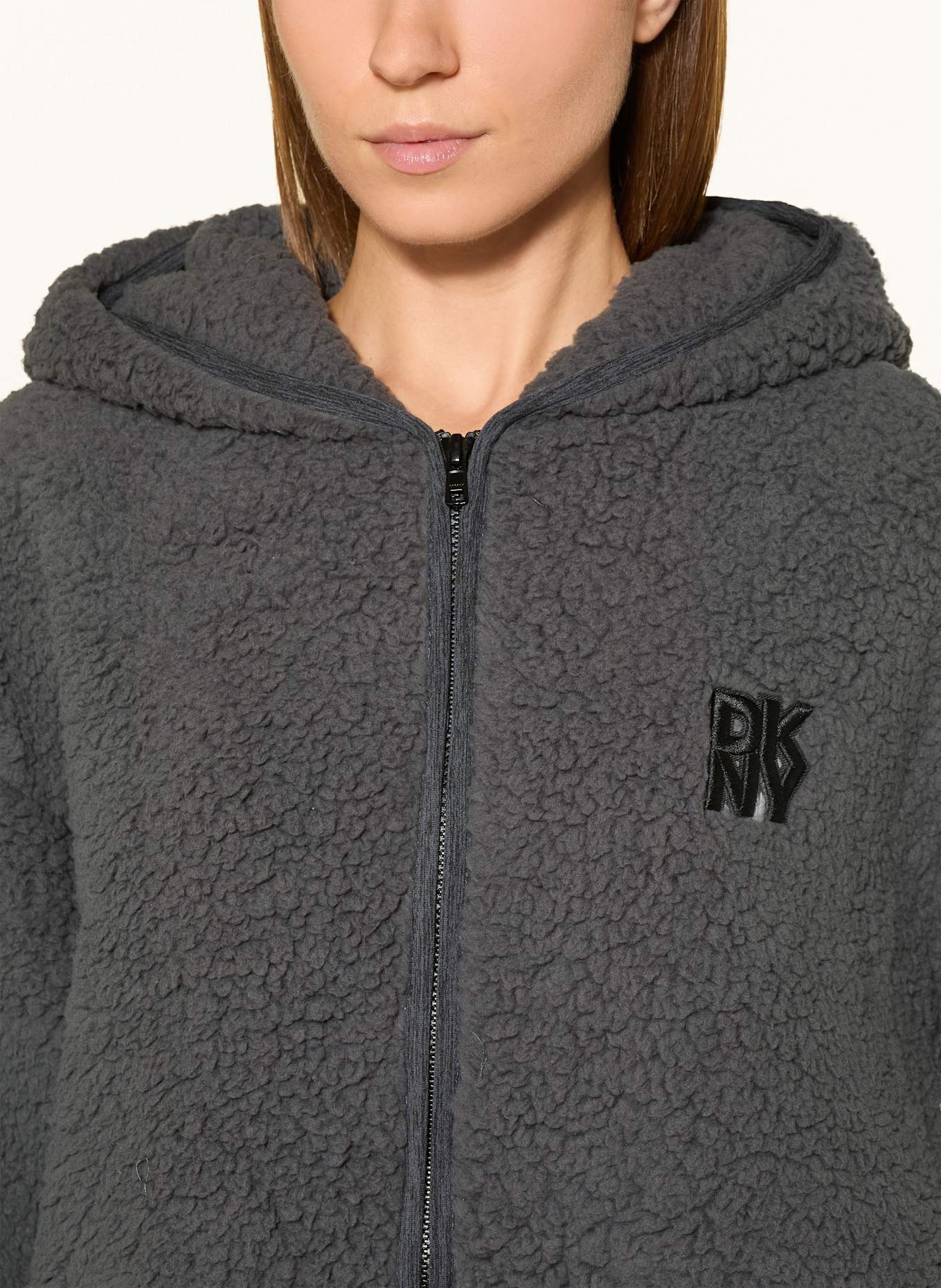 DKNY Szlafrok damski CHILL IN STYLE Z kapturem: CZIEMNOSZARY