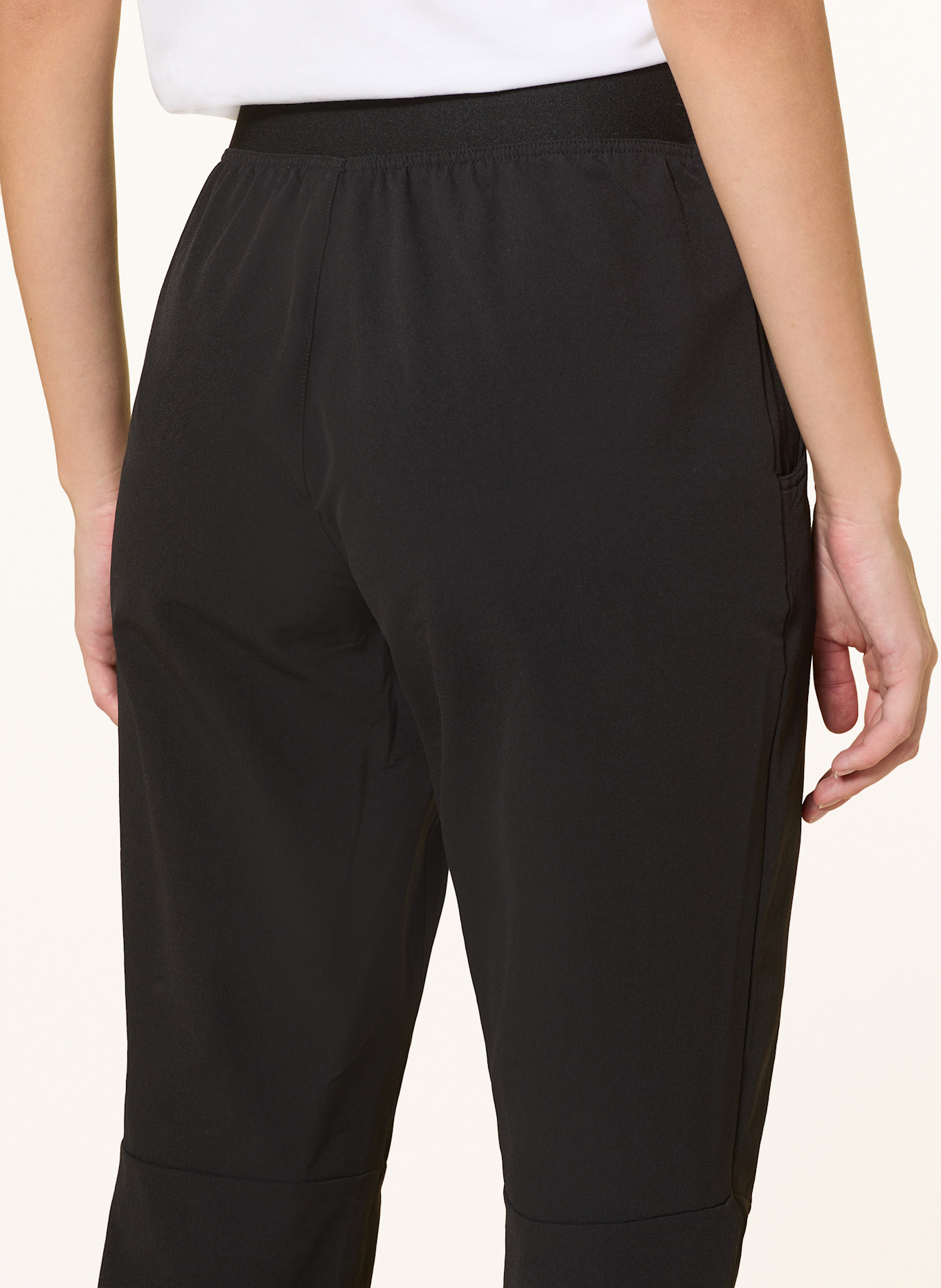 THE NORTH FACE Spodnie softshell QUEST: CZARNY