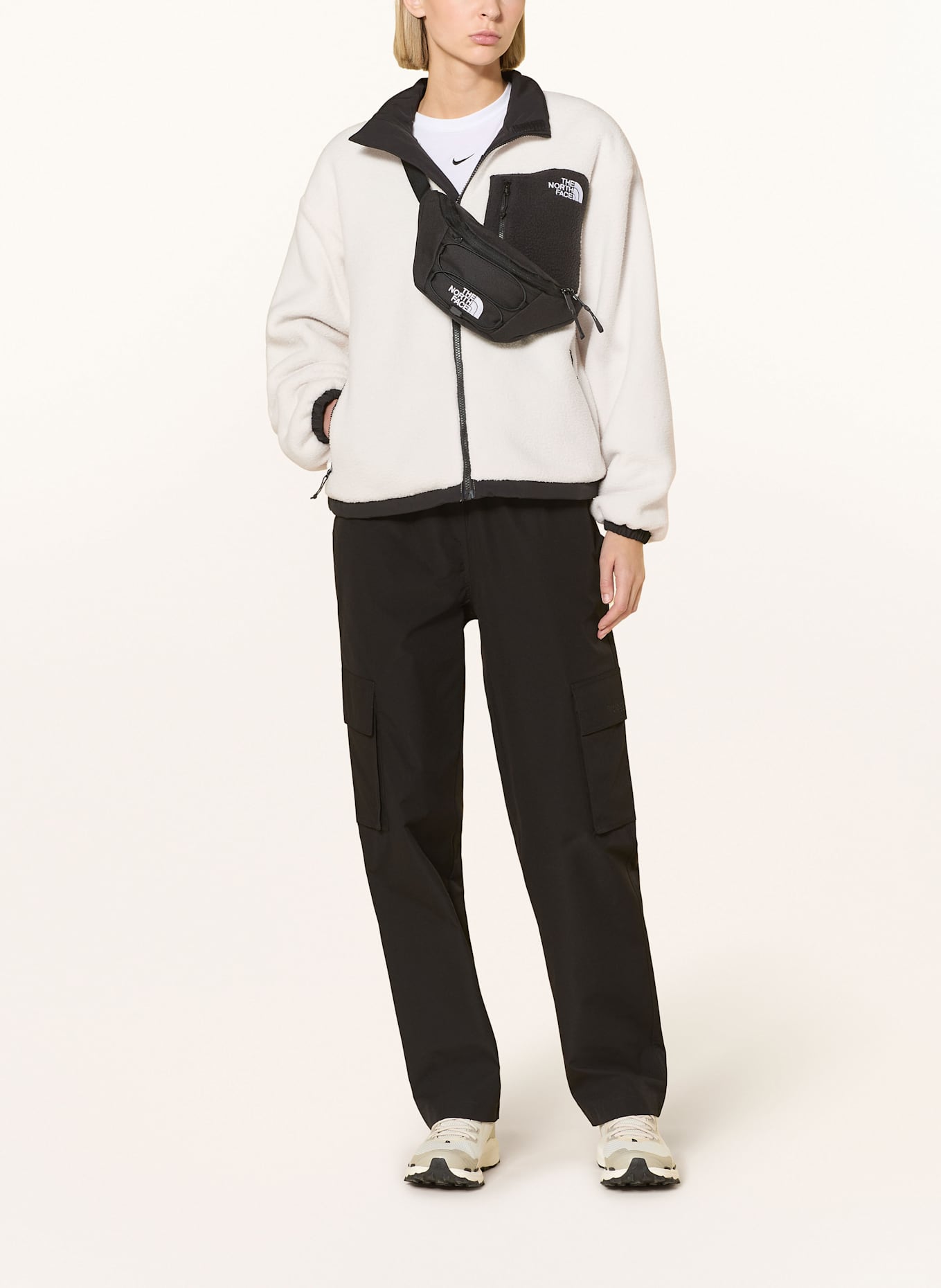 THE NORTH FACE Reversible YUMIORI fleece jacket: WHITE/ BLACK