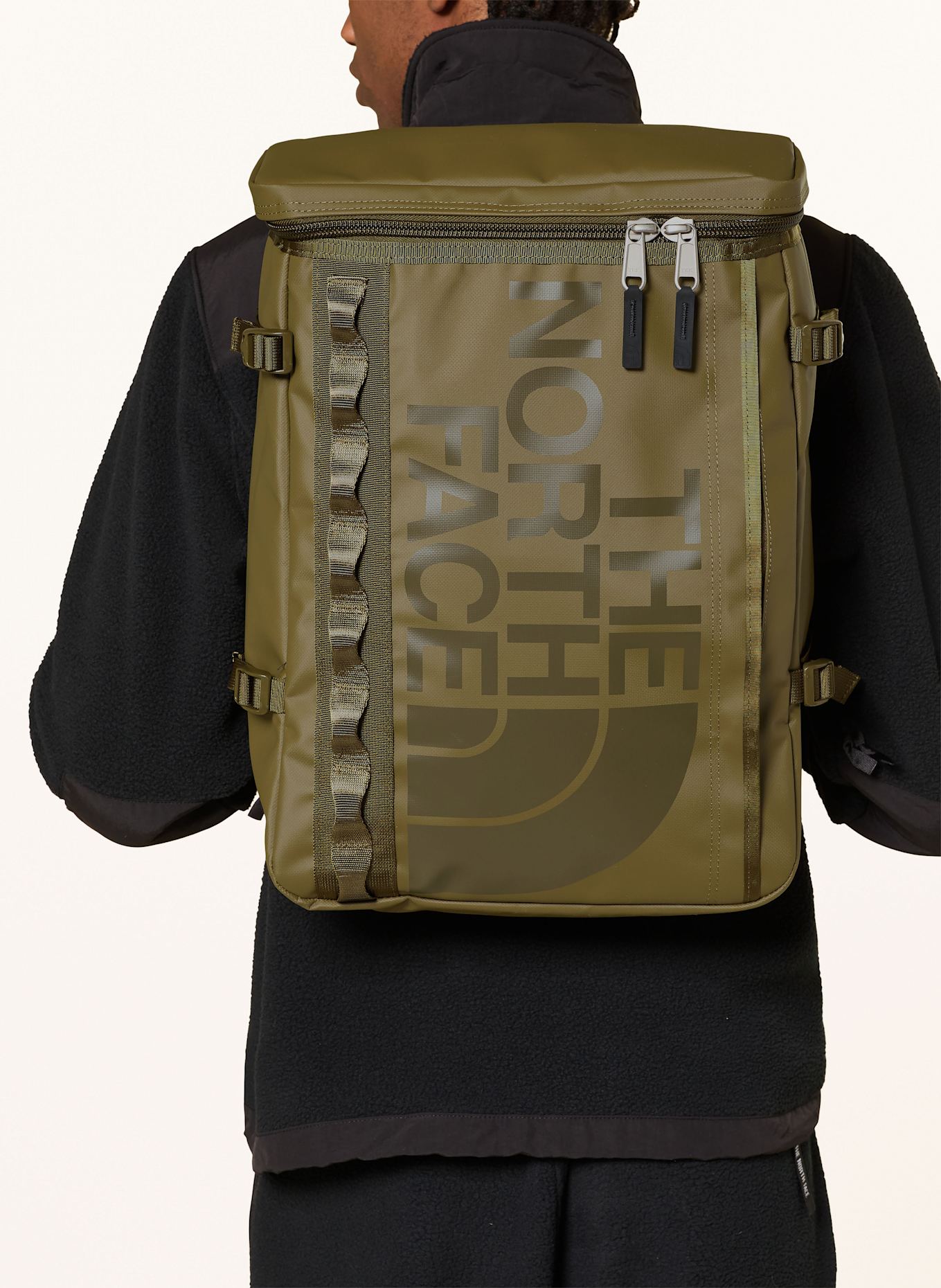 THE NORTH FACE Rucksack BASECAMP FUSEBOX S 30 l mit Laptop-Fach: OLIV