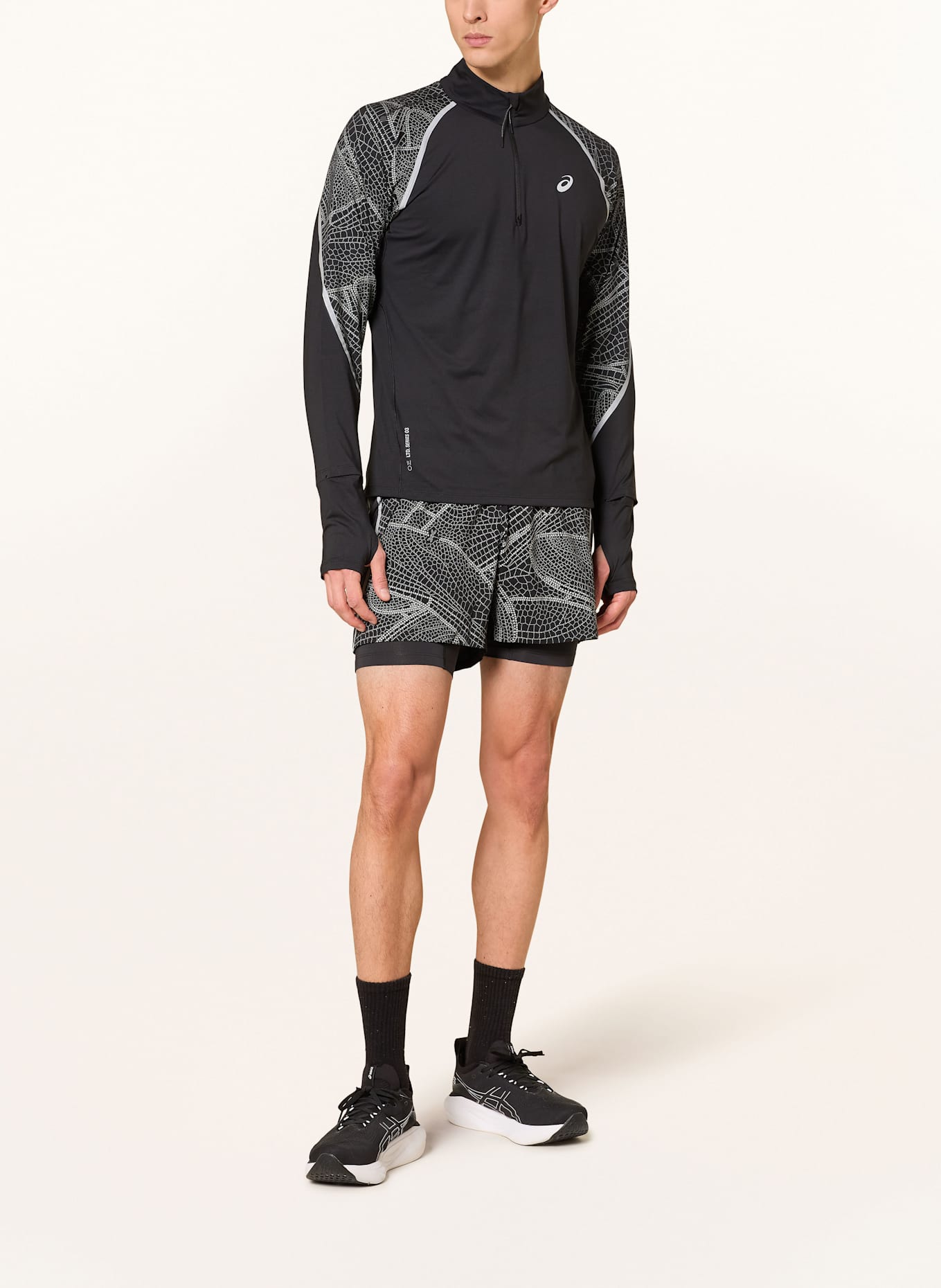 ASICS Laufshirt LIMITED SERIES LITE-SHOW LS: SCHWARZ / HELLGRAU