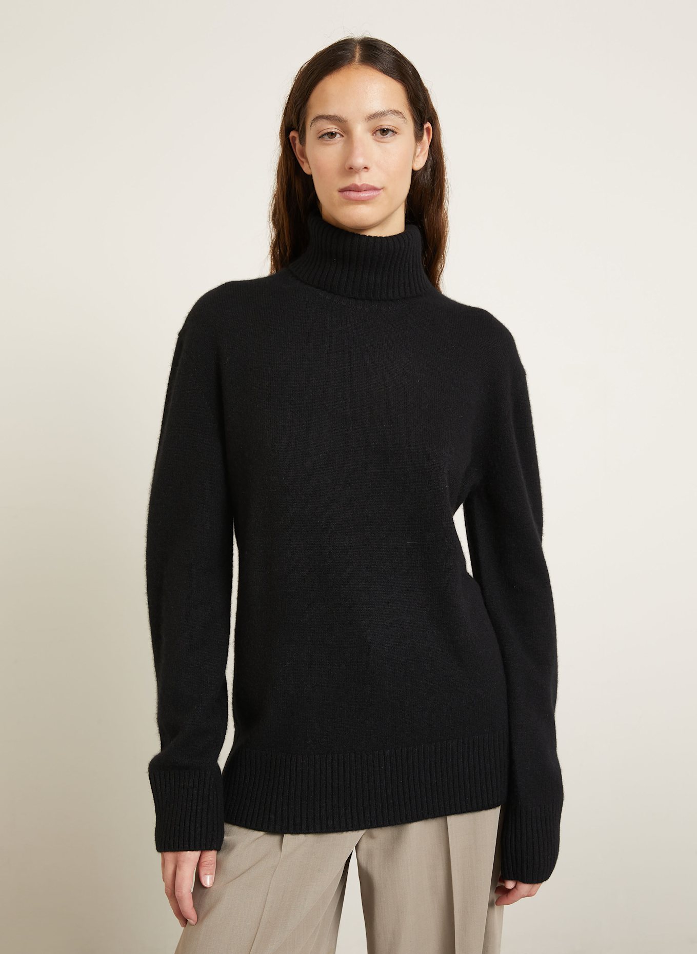 TOTEME Golf z kaszmiru: CZARNY