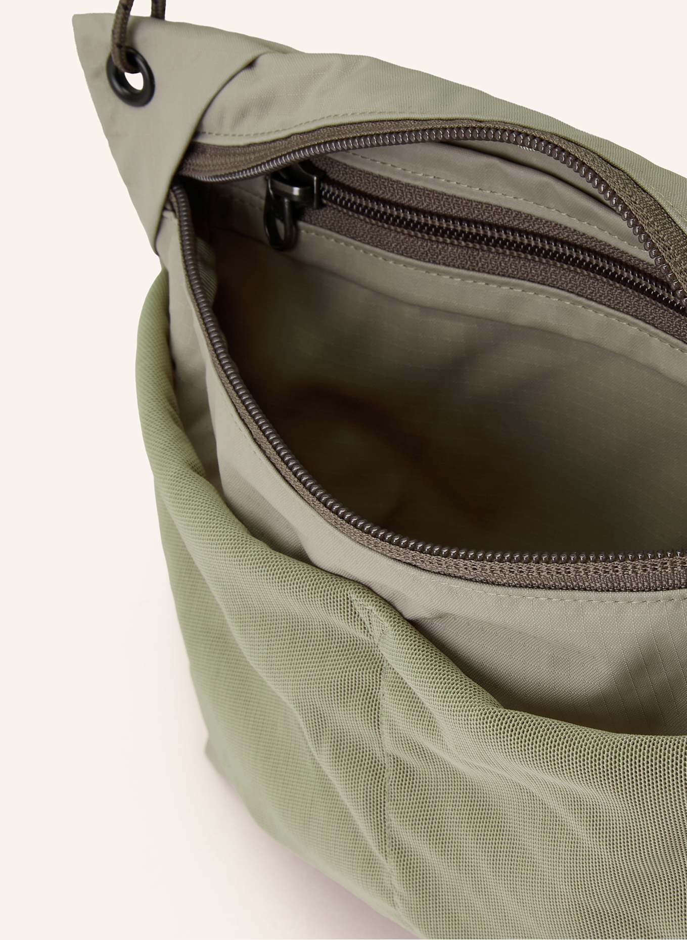 patagonia Taška přes rameno TERRAVIA SACOCHE: ZELENÁ