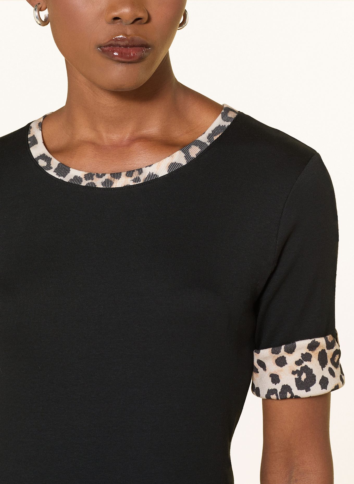 MARC CAIN T-Shirt: 900 BLACK