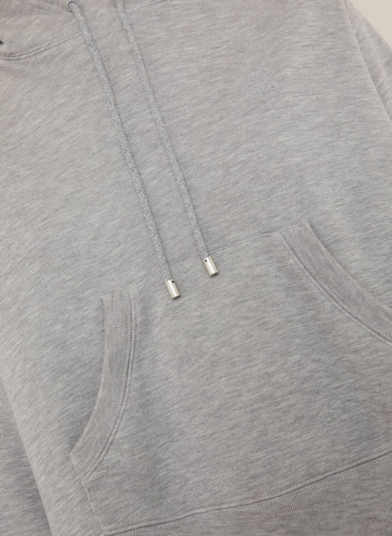 LOEWE Mikina s kapucí: SVĚTLE ŠEDÁ