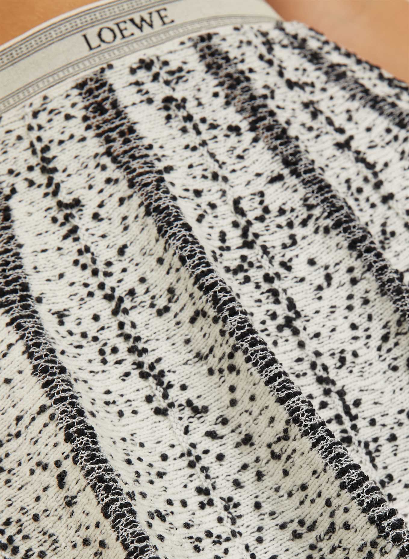 LOEWE Strickrock: WEISS / SCHWARZ