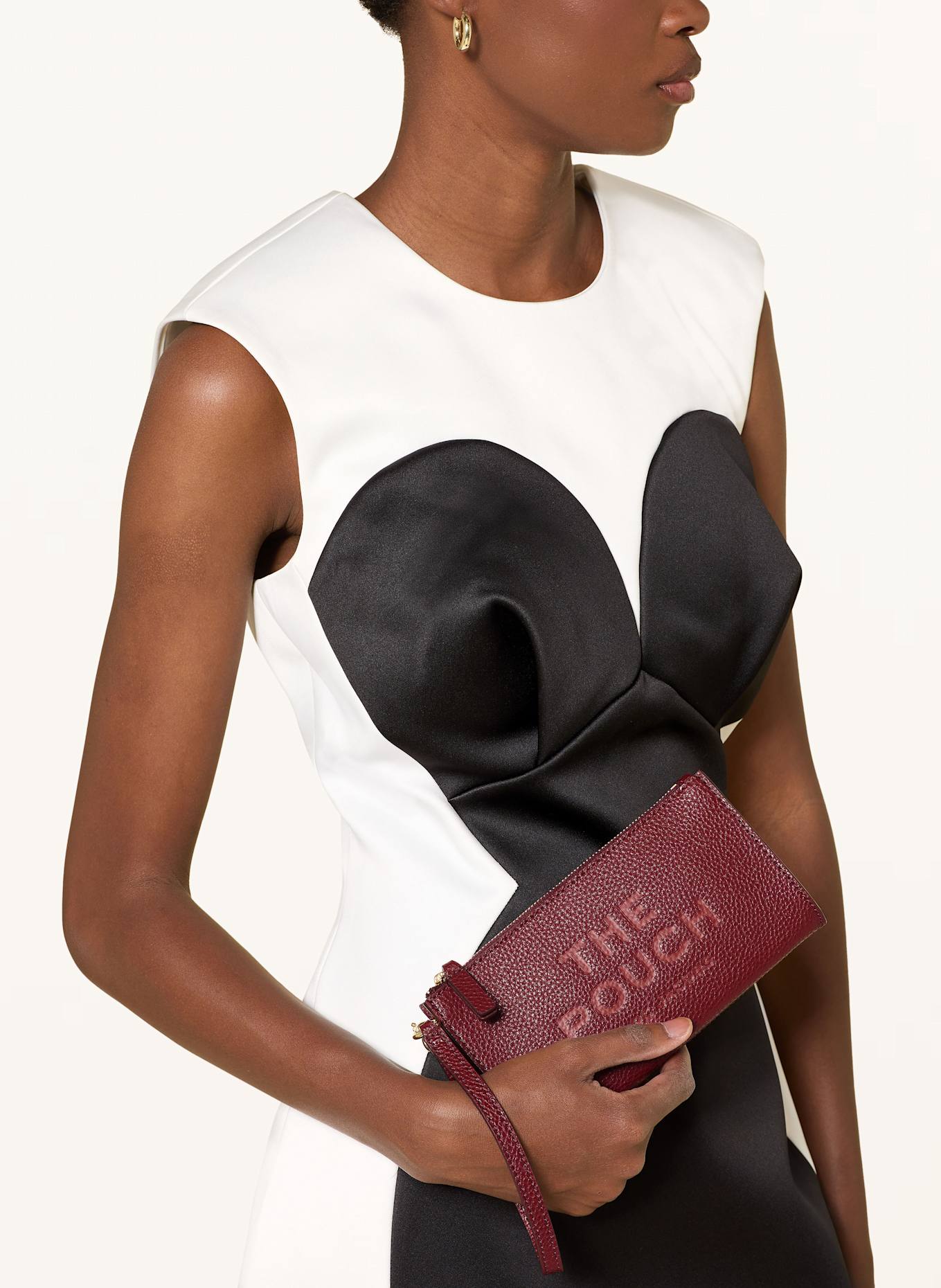 MARC JACOBS Pouch THE POUCH LOOP: DUNKELROT