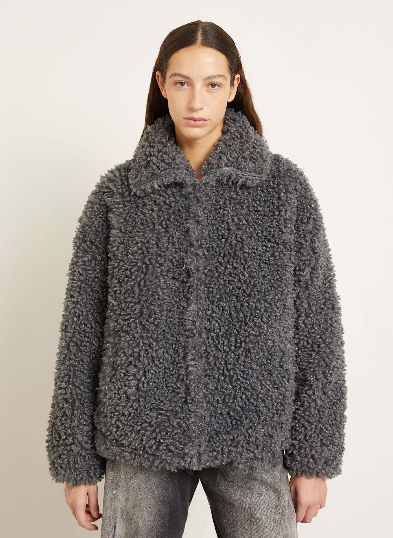 Acne Studios Veste en fourrure synthétique: GRIS
