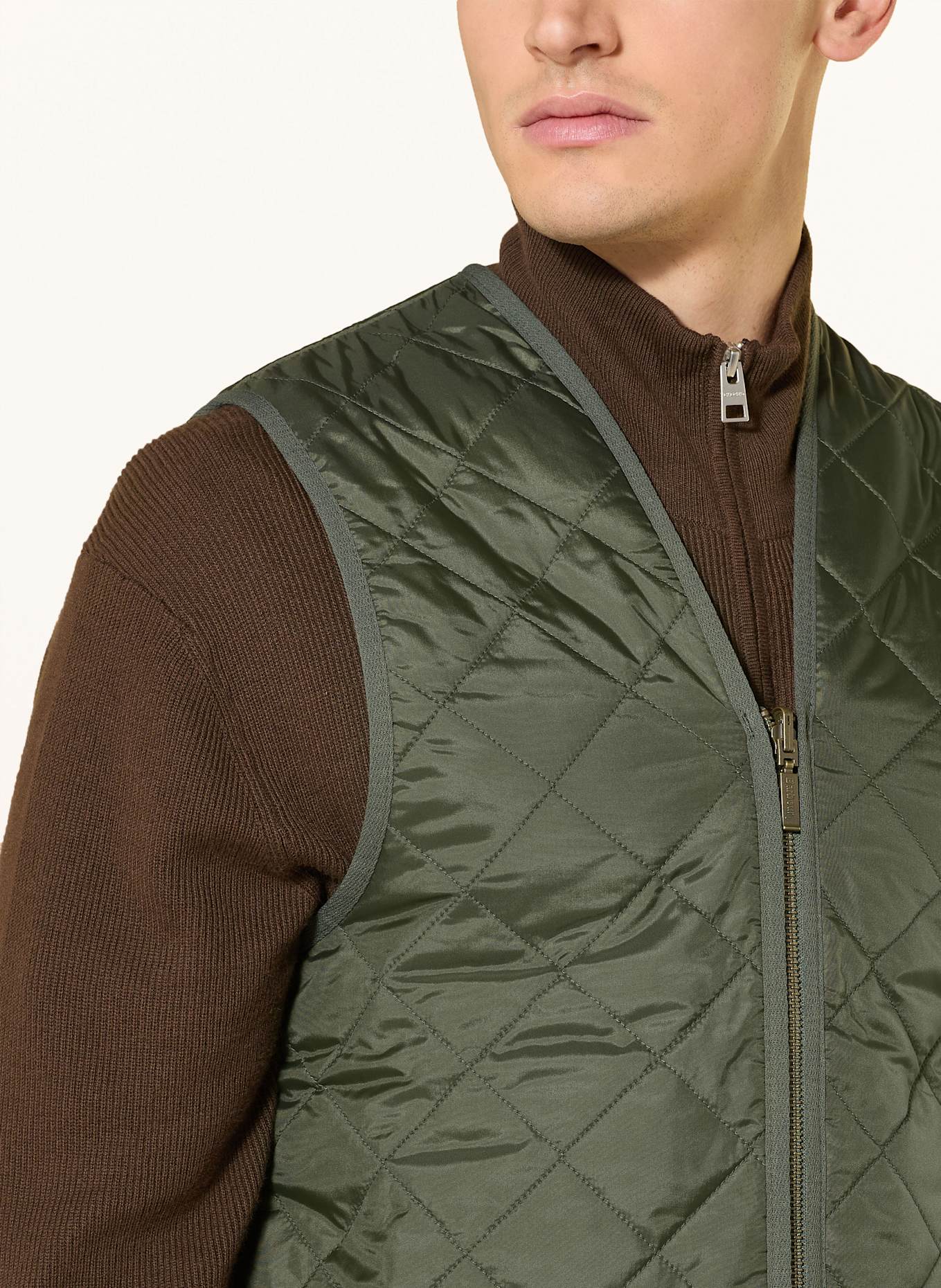 Barbour quilted vest: DARK GREEN