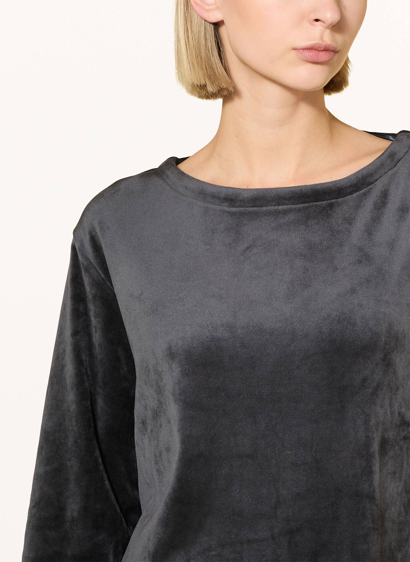 JOOP! Schlafshirt aus Samt: SCHWARZ