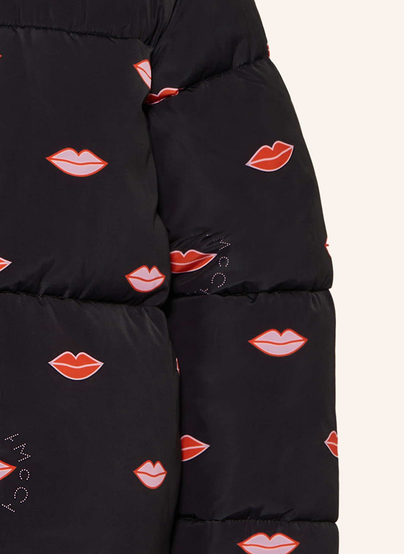 STELLA McCARTNEY KIDS Steppjacke mit abnehmbarer Kapuze: SCHWARZ / ROT