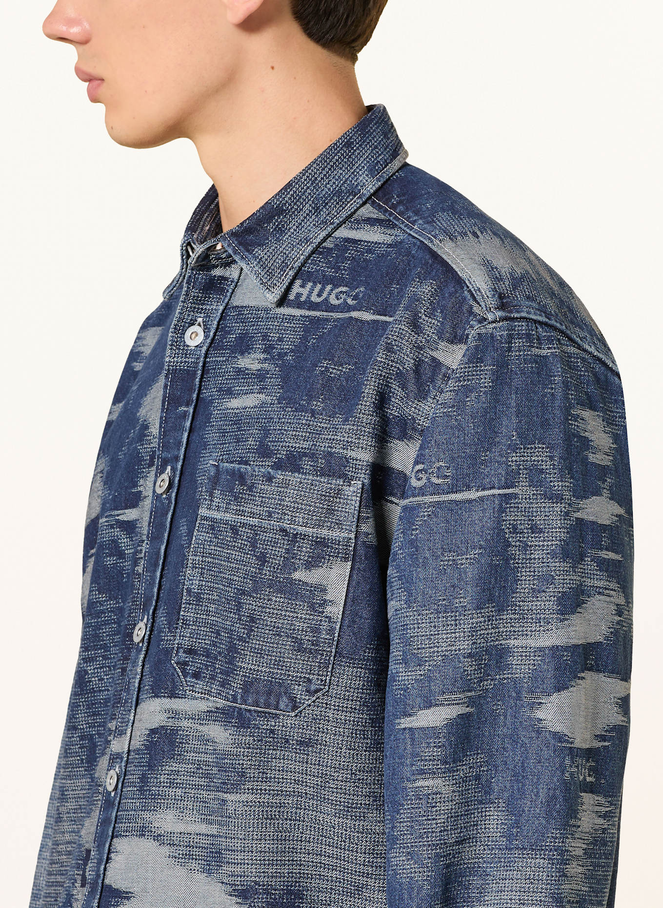 HUGO Jeanshemd EBALTO Comfort Fit: DUNKELBLAU / HELLBLAU