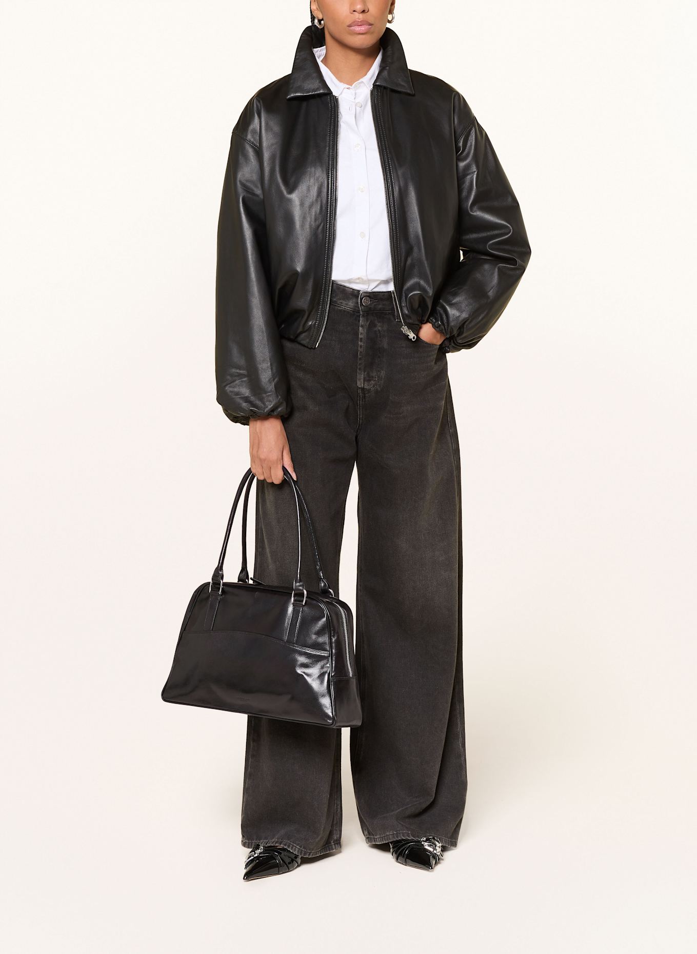 VAGABOND SHOEMAKERS Schultertasche NOMI: SCHWARZ