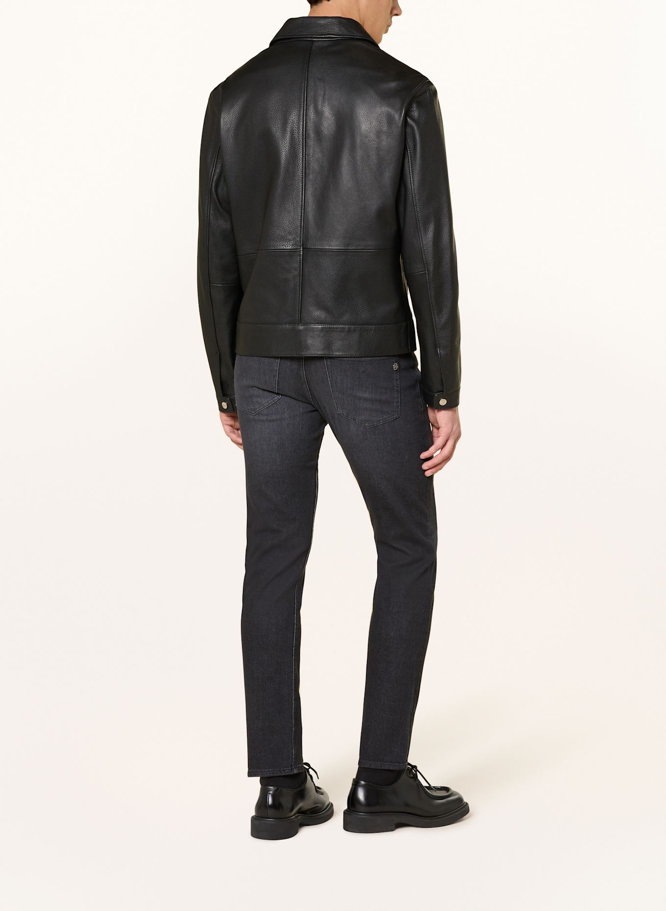 BOSS Jeans DELAWARE Slim Fit: 002 BLACK