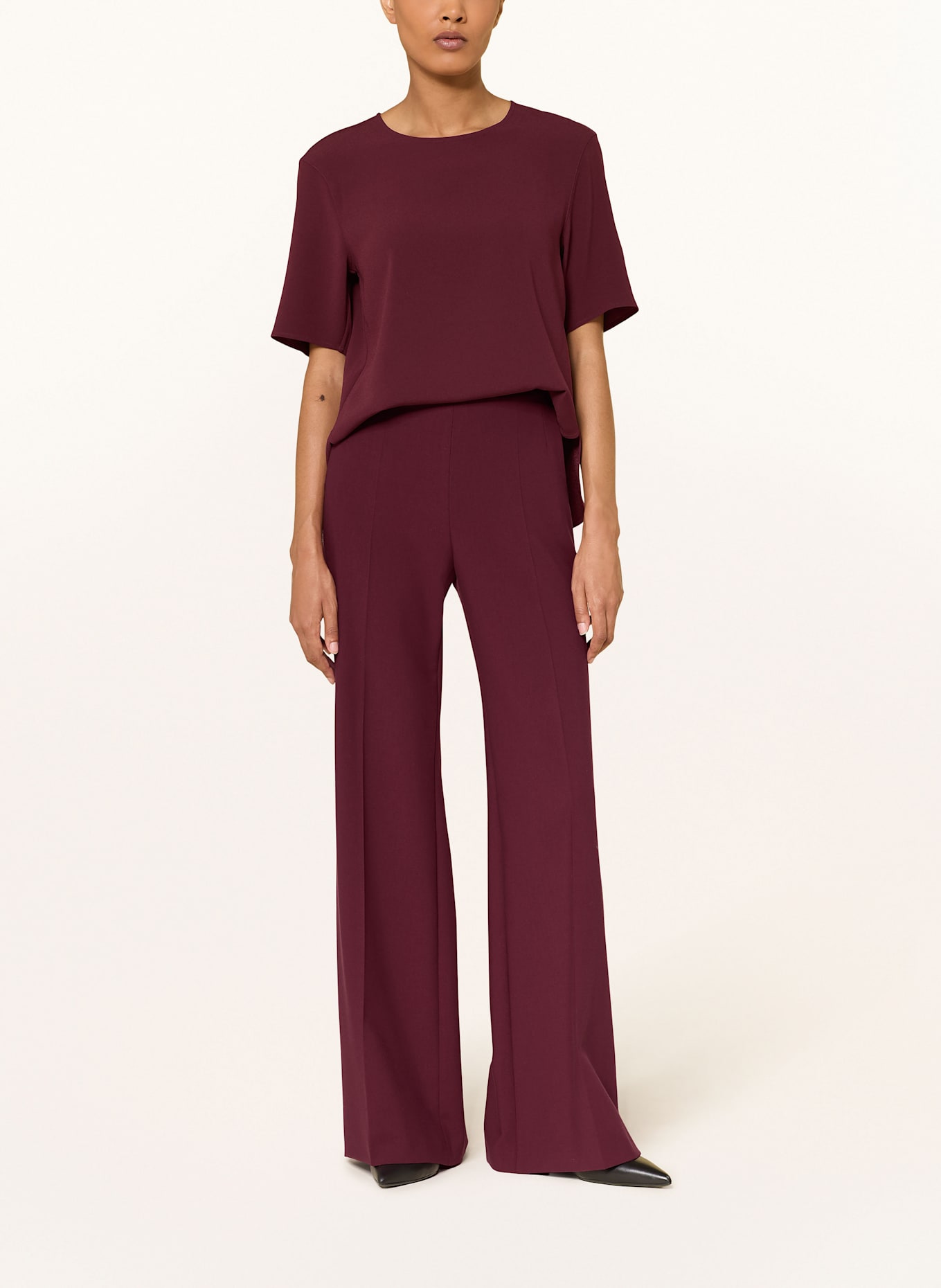 windsor. Blusenshirt: DUNKELROT